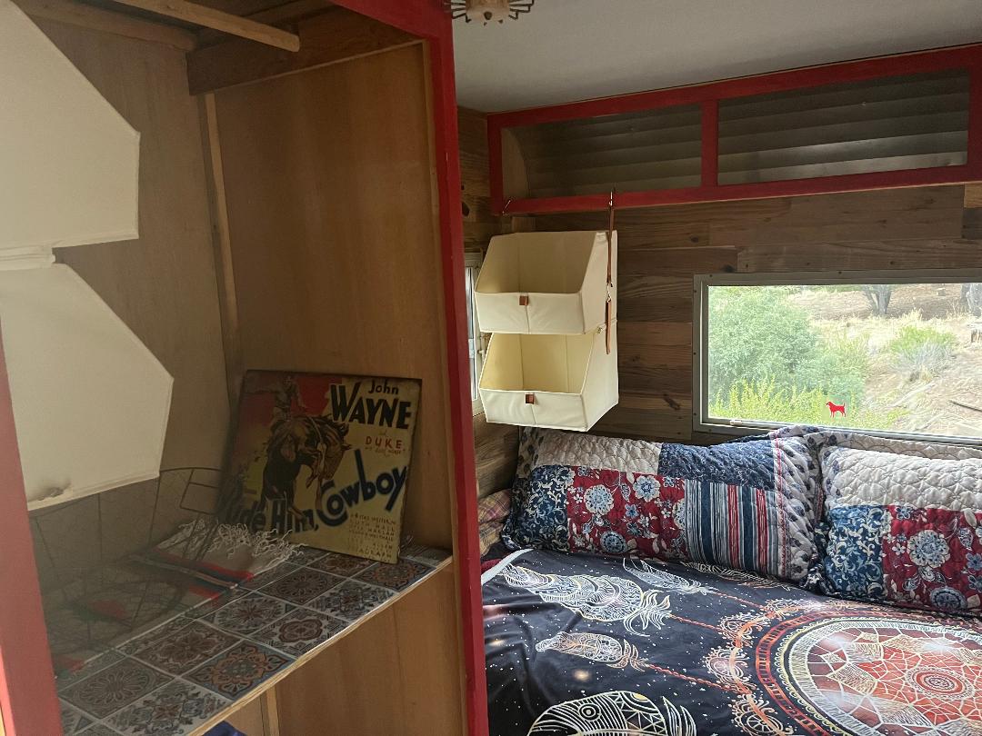 Red Dale 1961 (Sleeps 1 person)