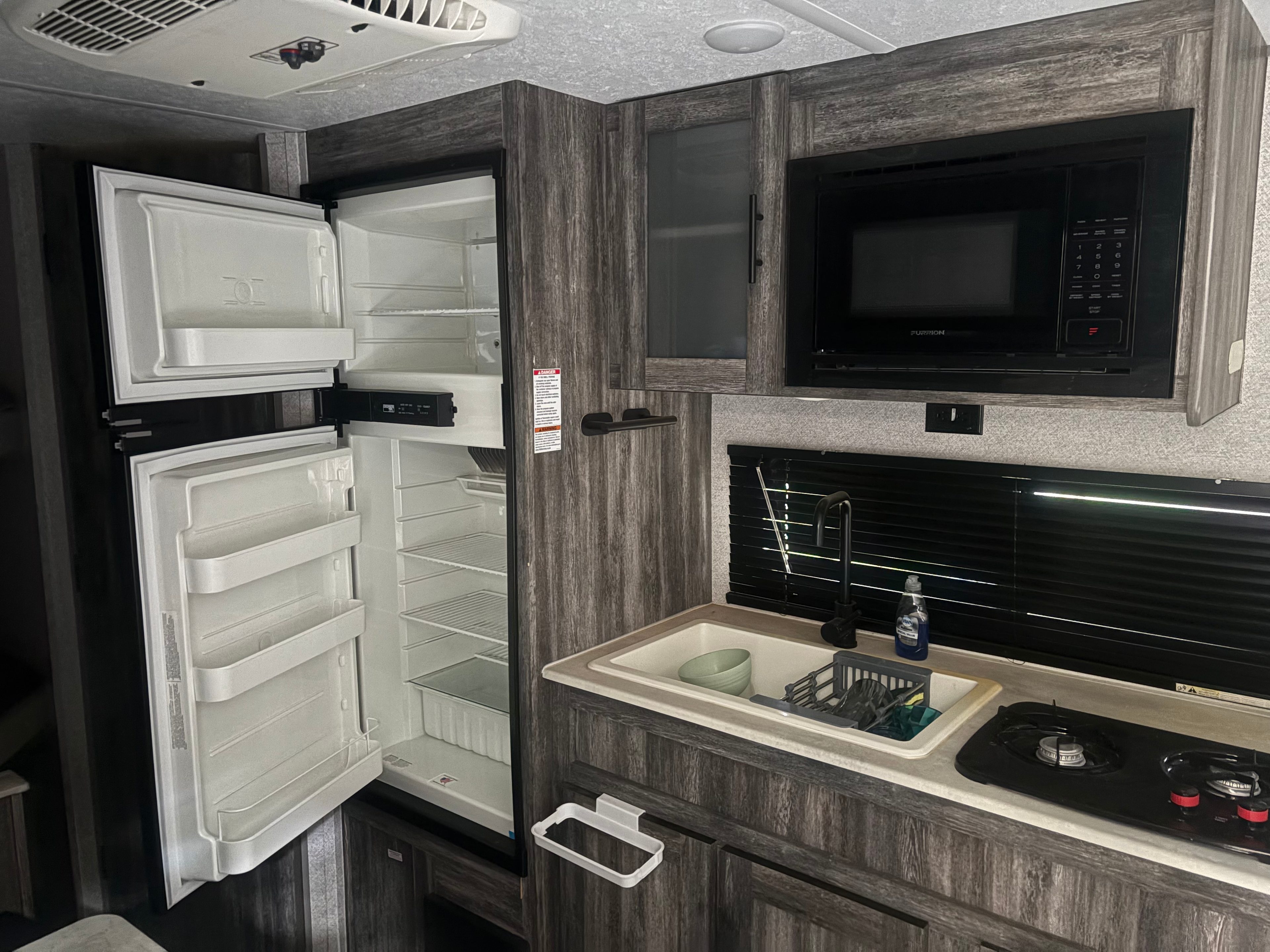 Private RV With Hiking Space
