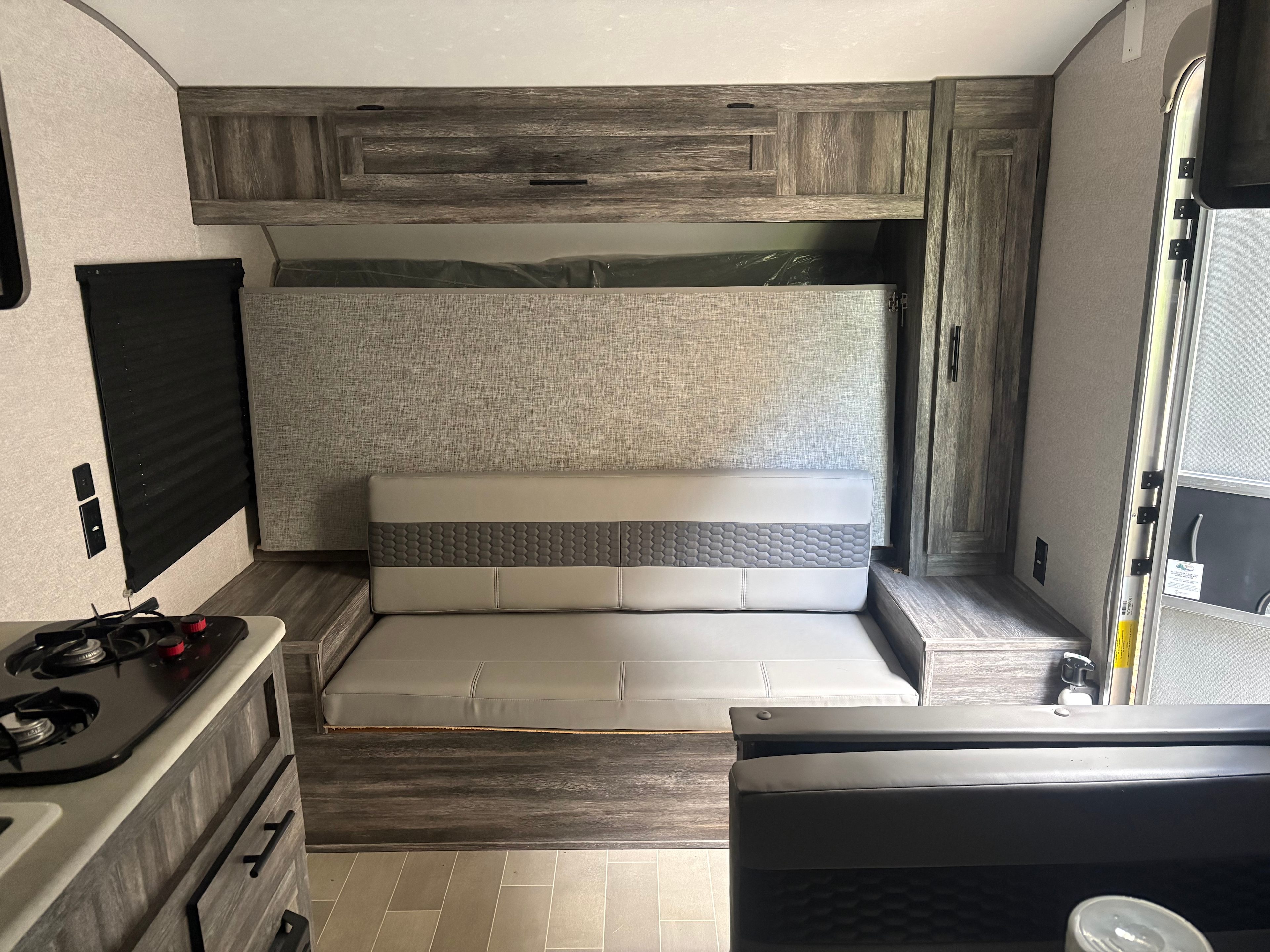 Private RV With Hiking Space