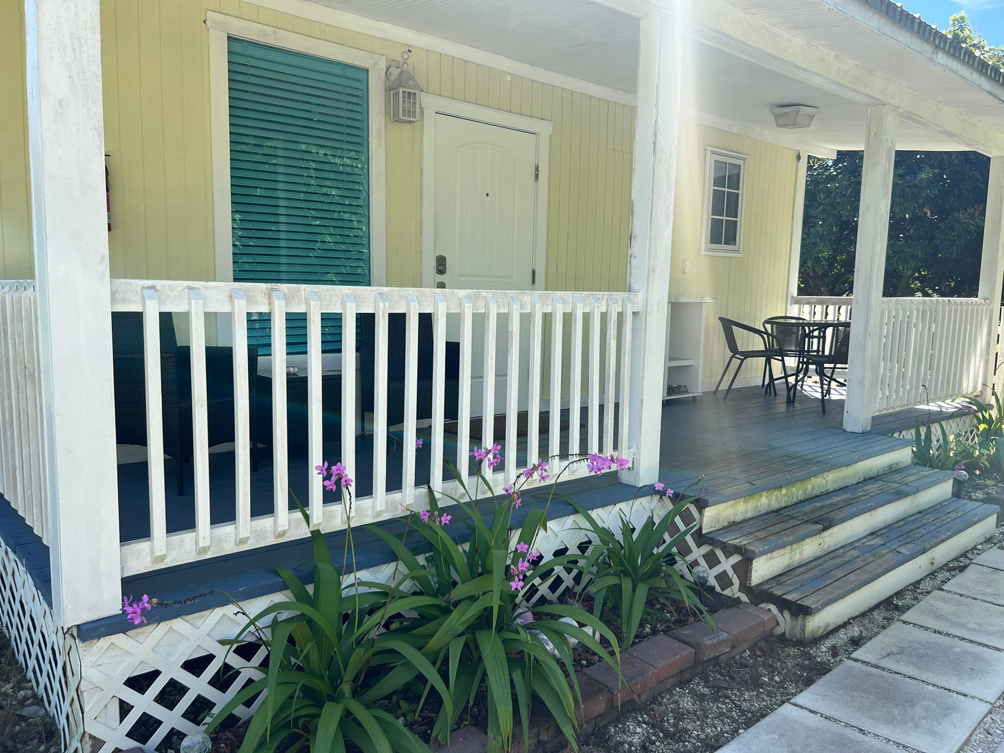 Cozy Garden Cottage near Miami