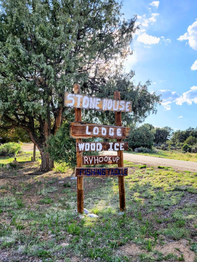 Stone House Lodge & RV at El Vado