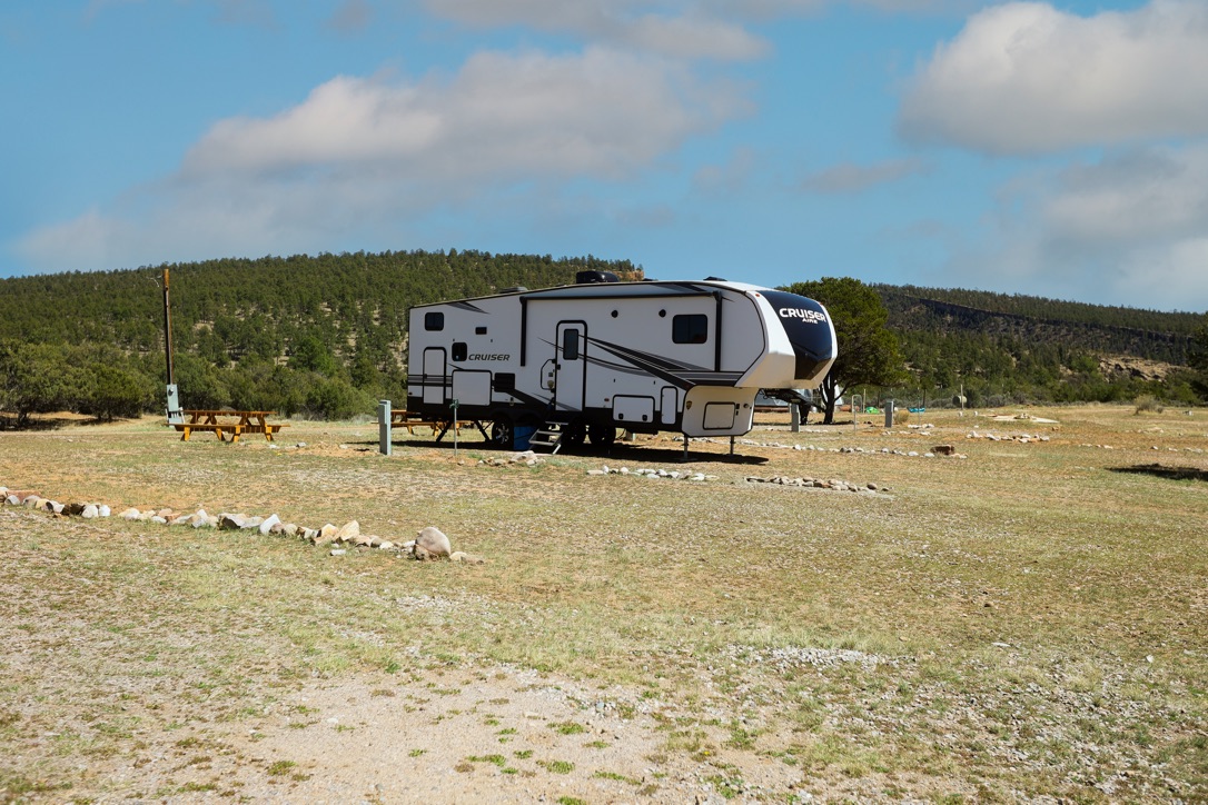 Stone House Lodge & RV at El Vado