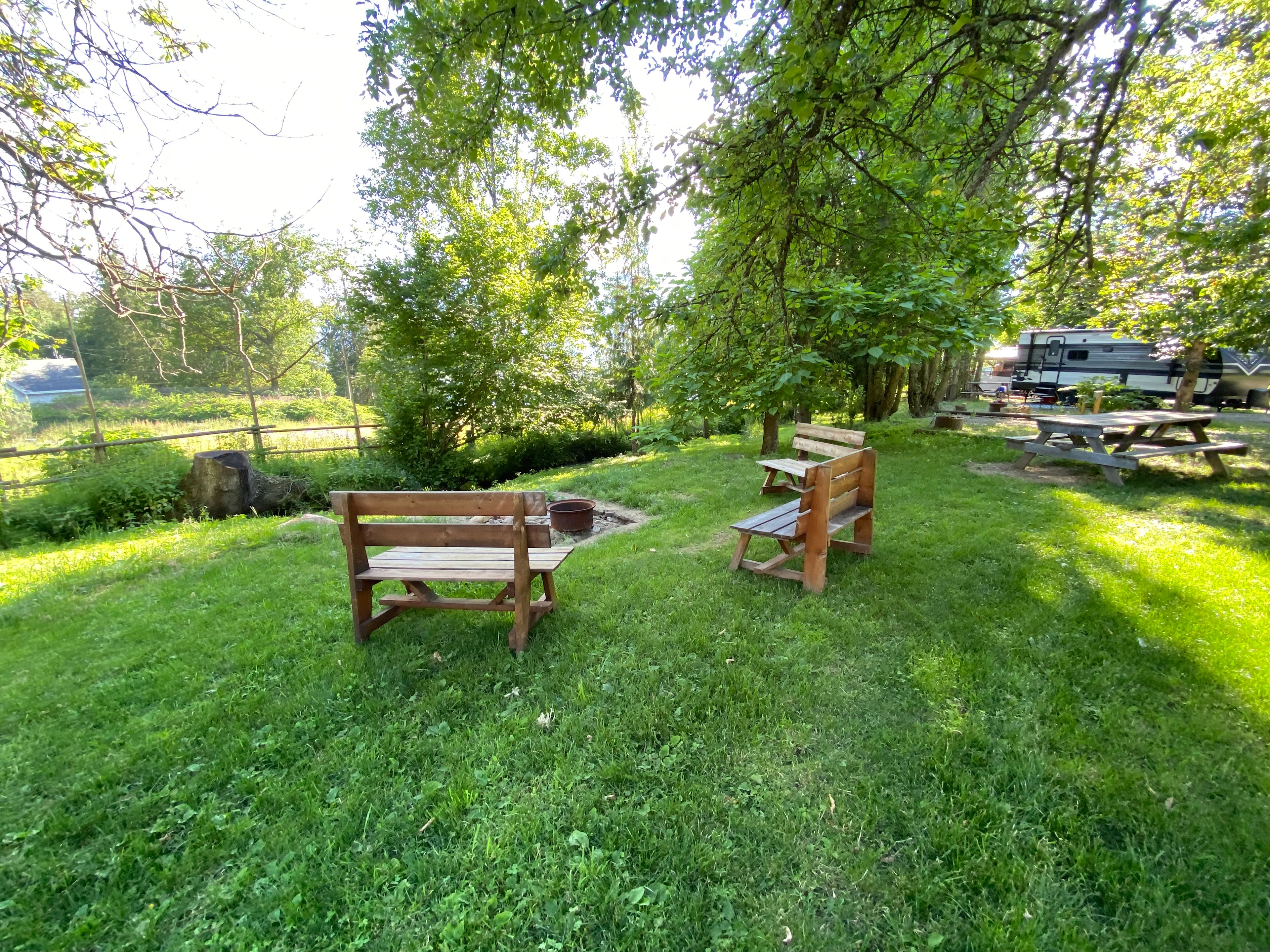 Kootenay Lake Lodge Cabins & RV
