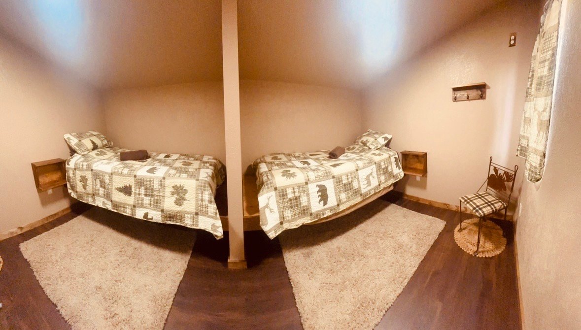 5 Cabins in the country!
