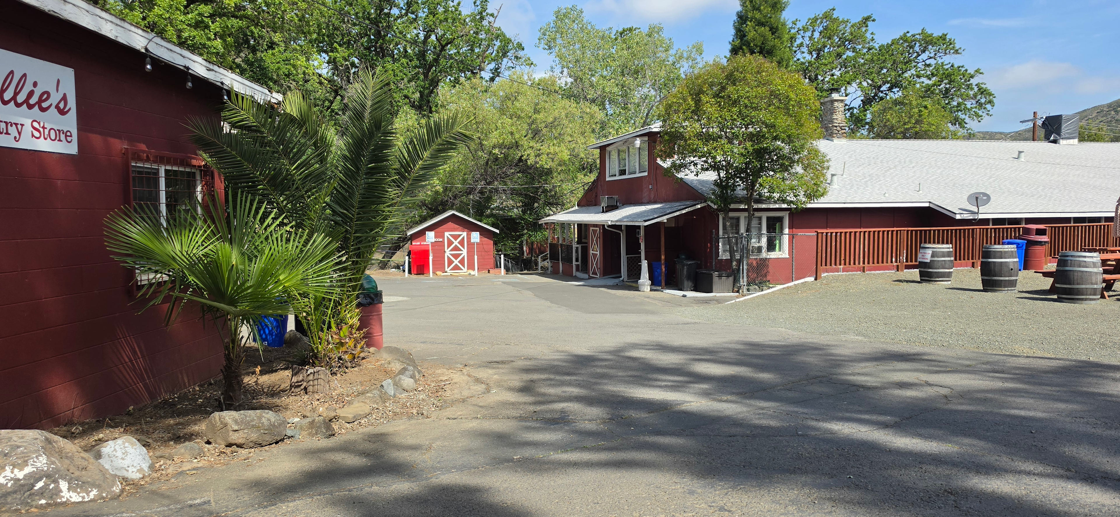 R-Ranch At the Lake