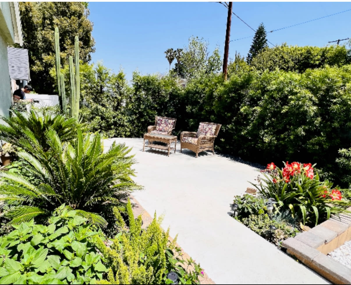 Gated Safe Valley Front Yard