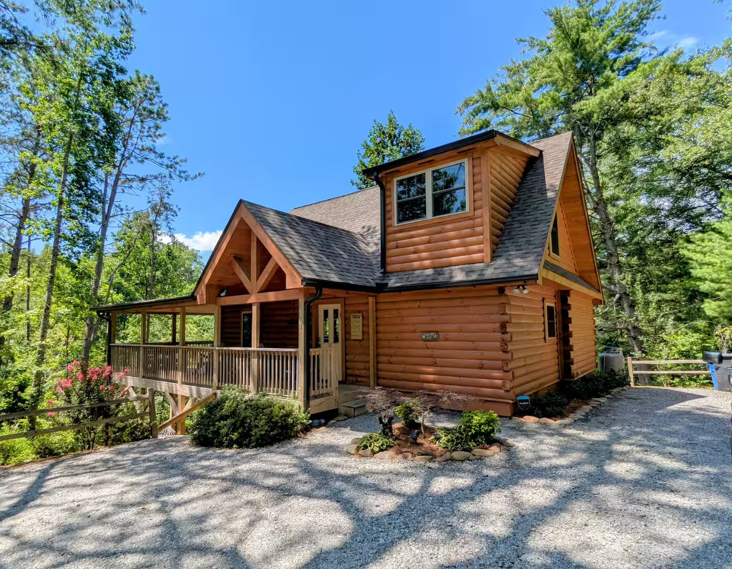 Leaf Me Alone Modern Log Cabin AVL