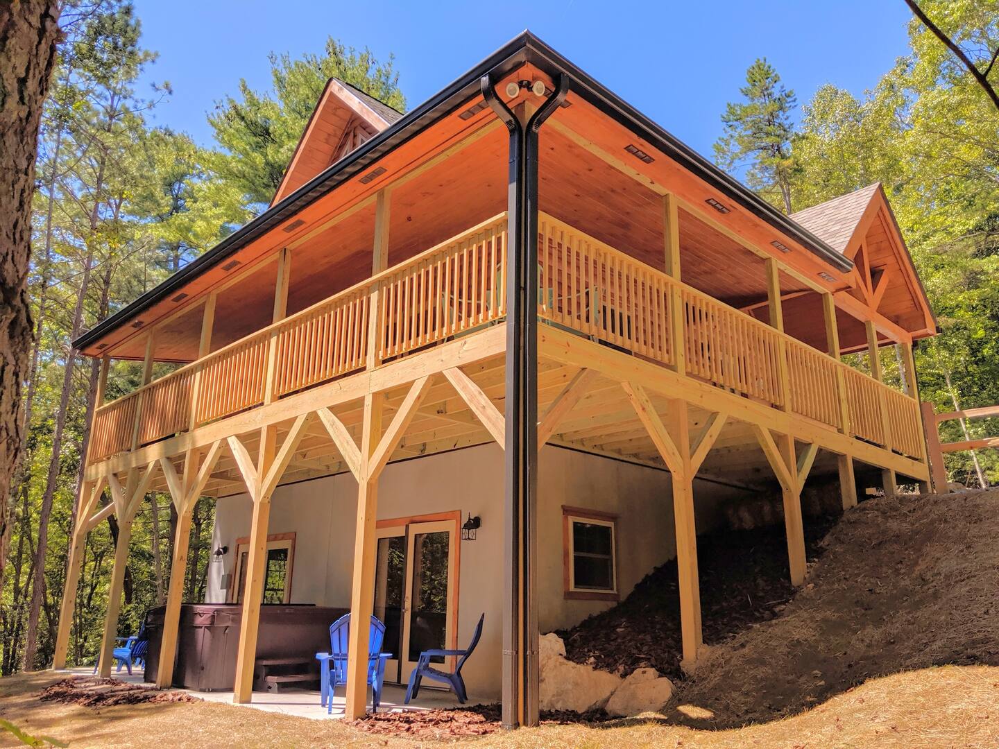 Leaf Me Alone Modern Log Cabin AVL