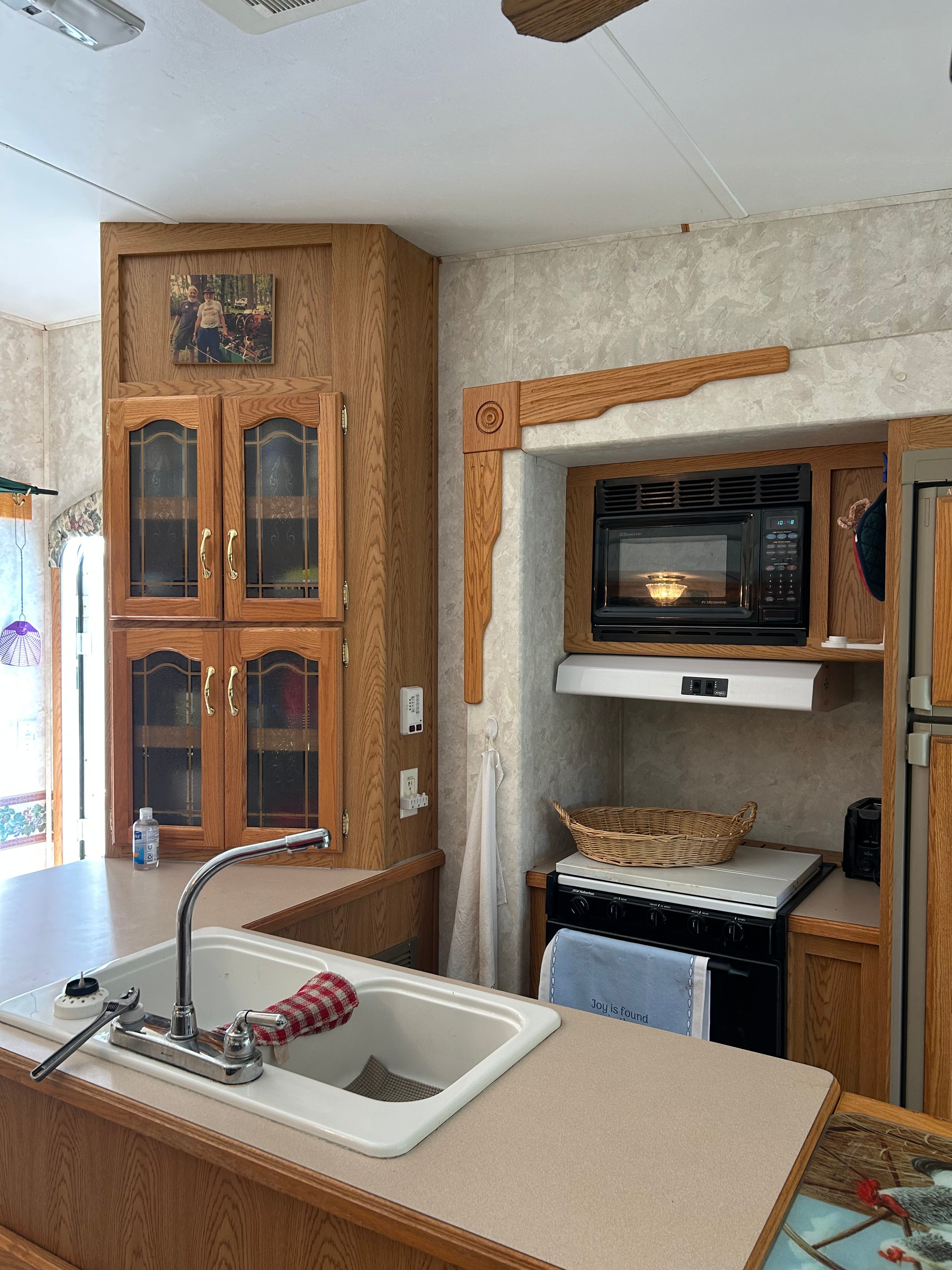 Peaceful, Country Camper