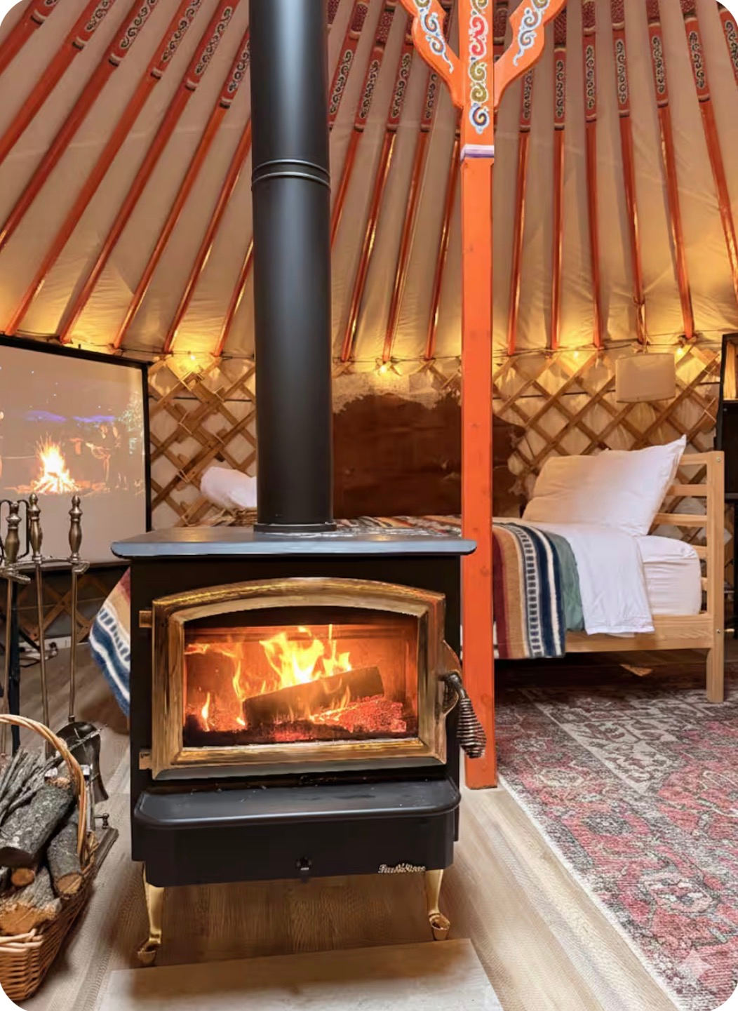 Romantic Authentic Nomadic Yurt with Sauna, Hot Tub on Private 8 acre Hill Top Surrounded by the rolling ridges of the Appalachian Mountains