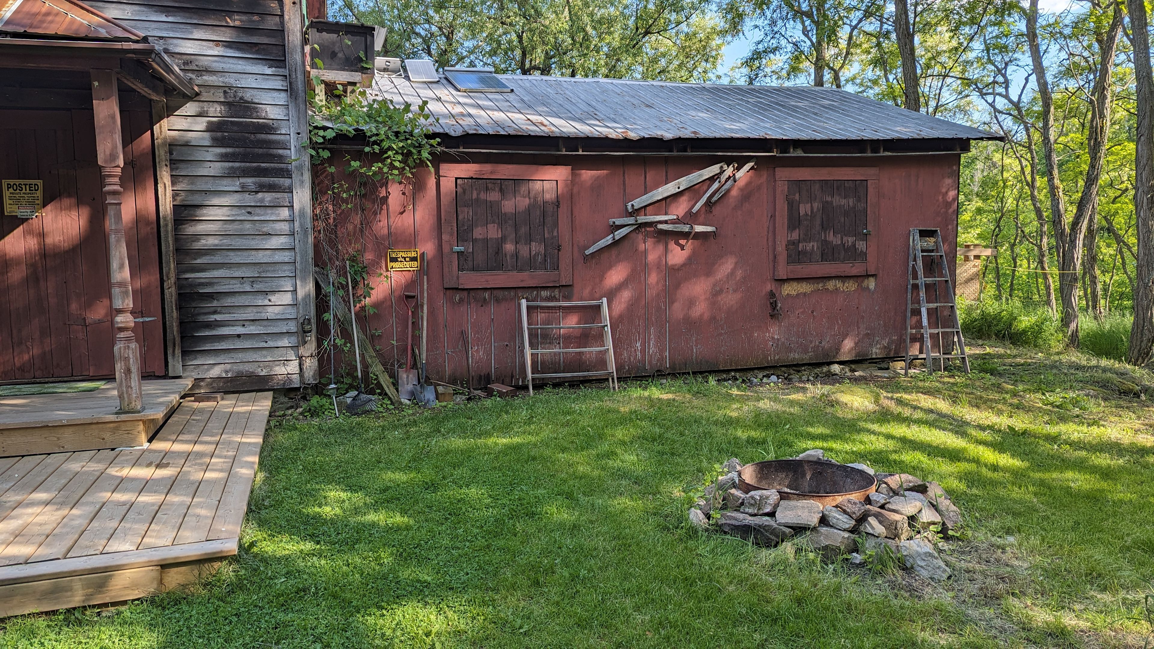 Off-Grid Farmhouse · 100 Acres