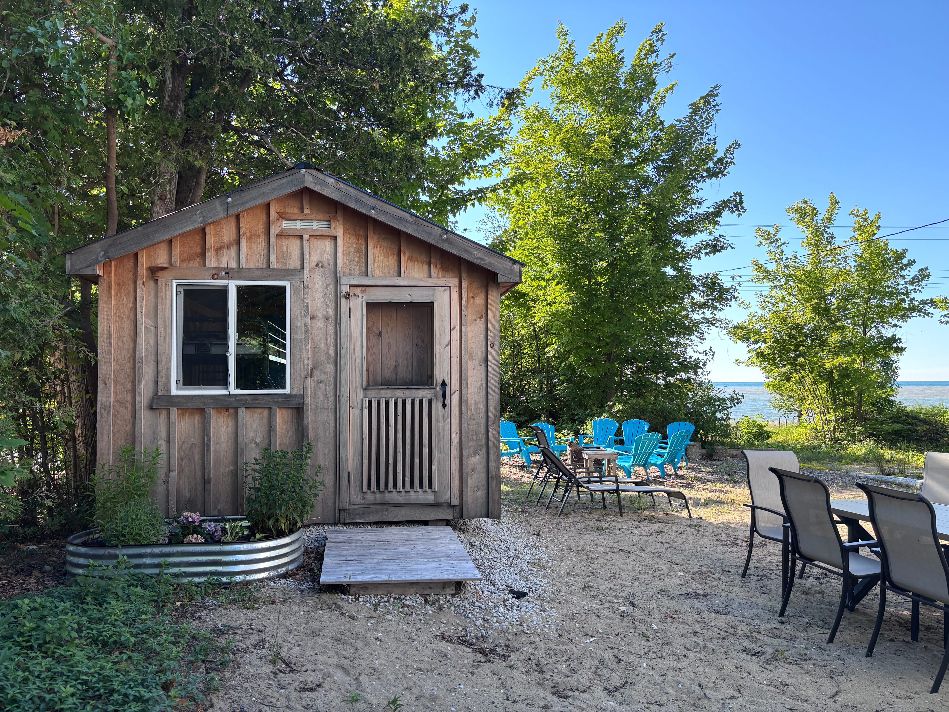 Lulu Beach Cottage Bunkie