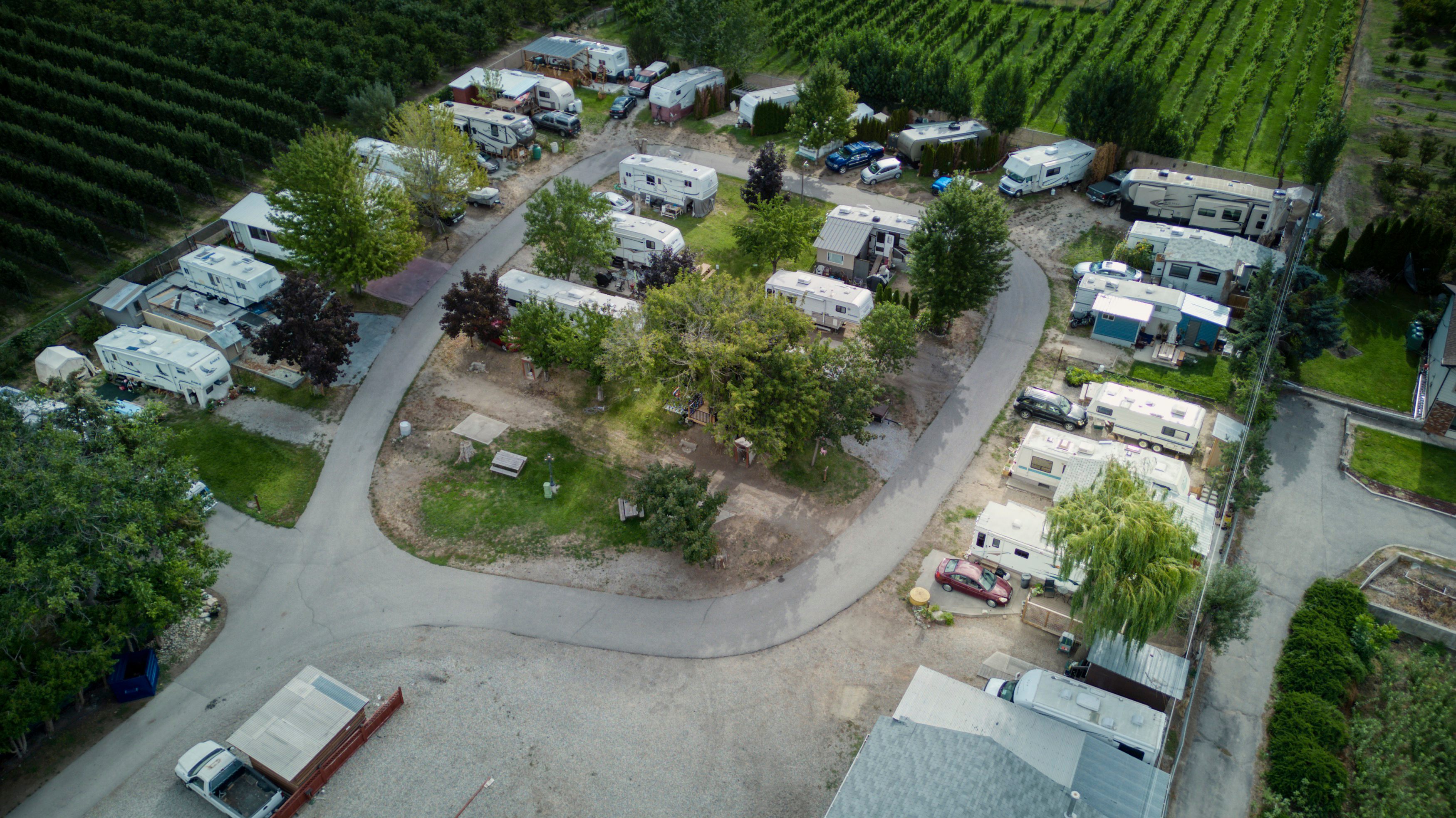 Maple Leaf Motel & RV Park