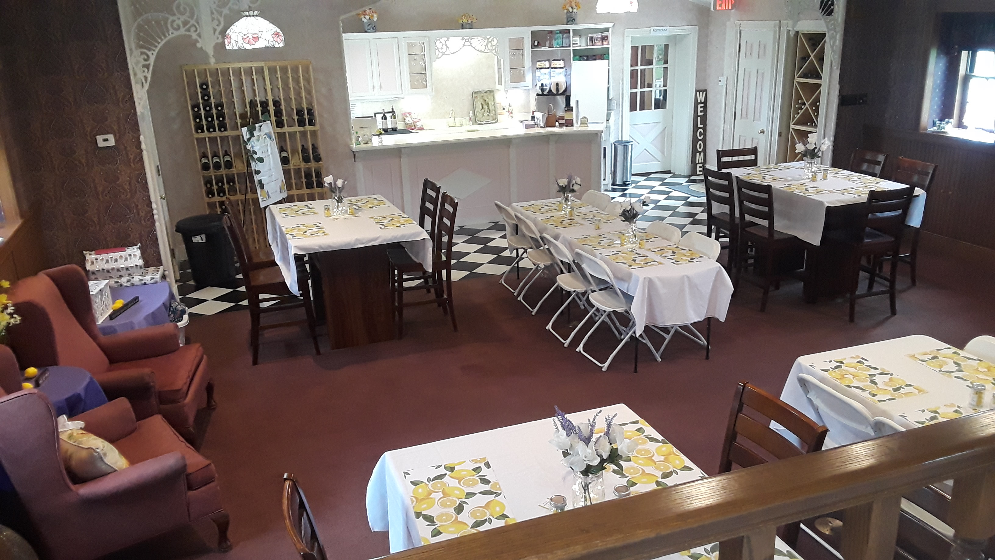 Ridgewood Winery on Daffodil Hill Farm