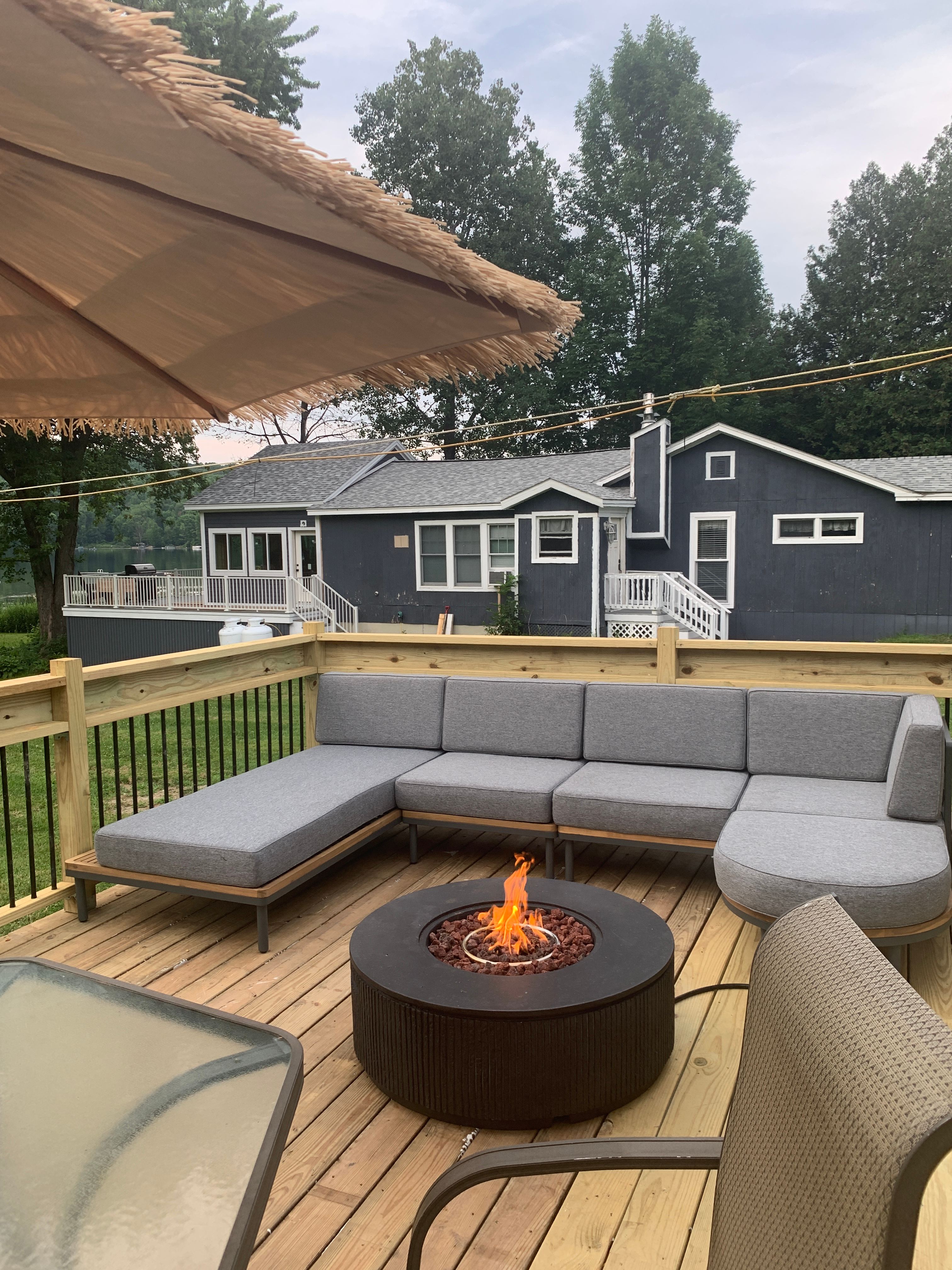 Waterfront Pet Friendly Lakehouse
