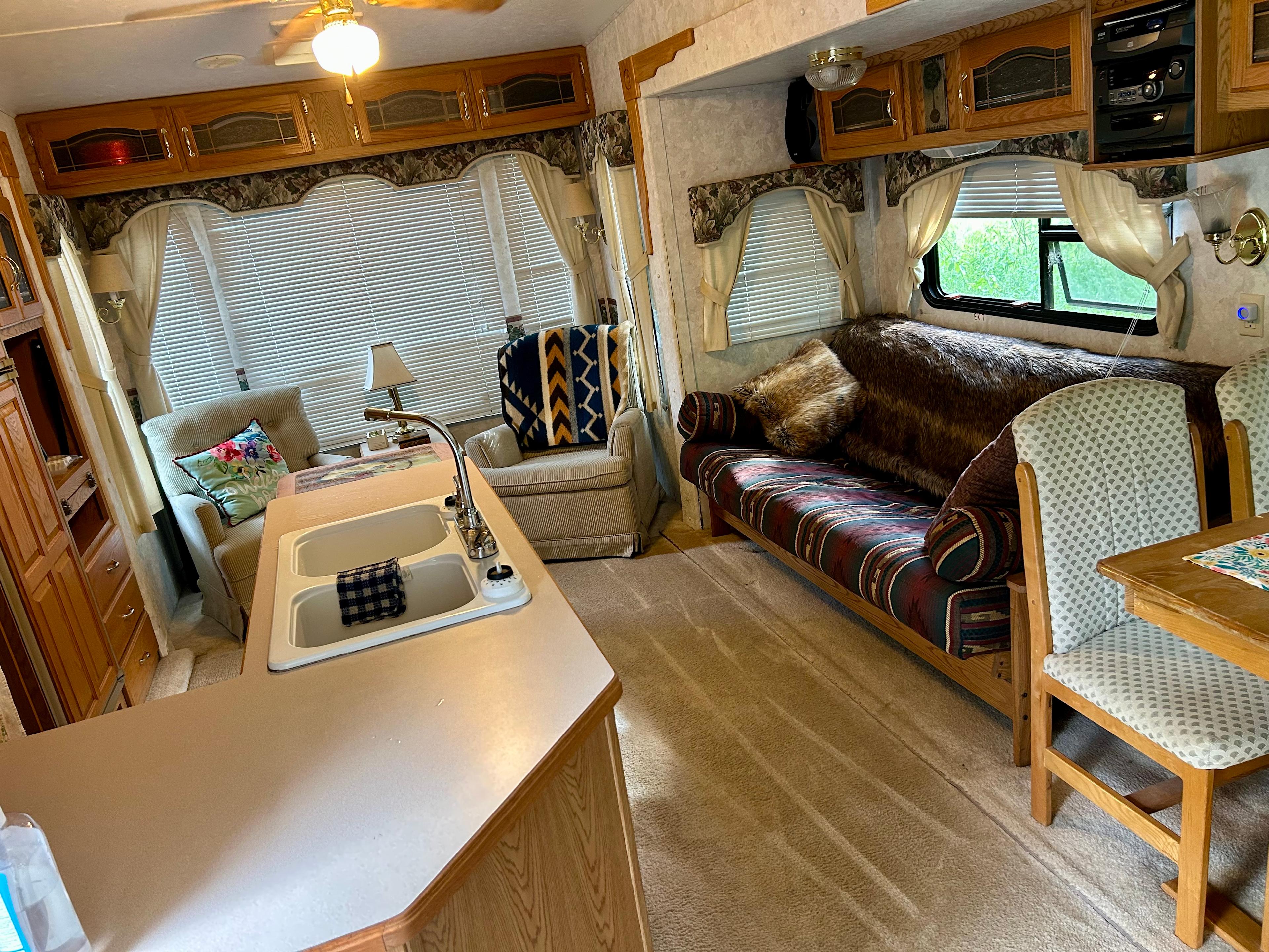 Peaceful, Country Camper