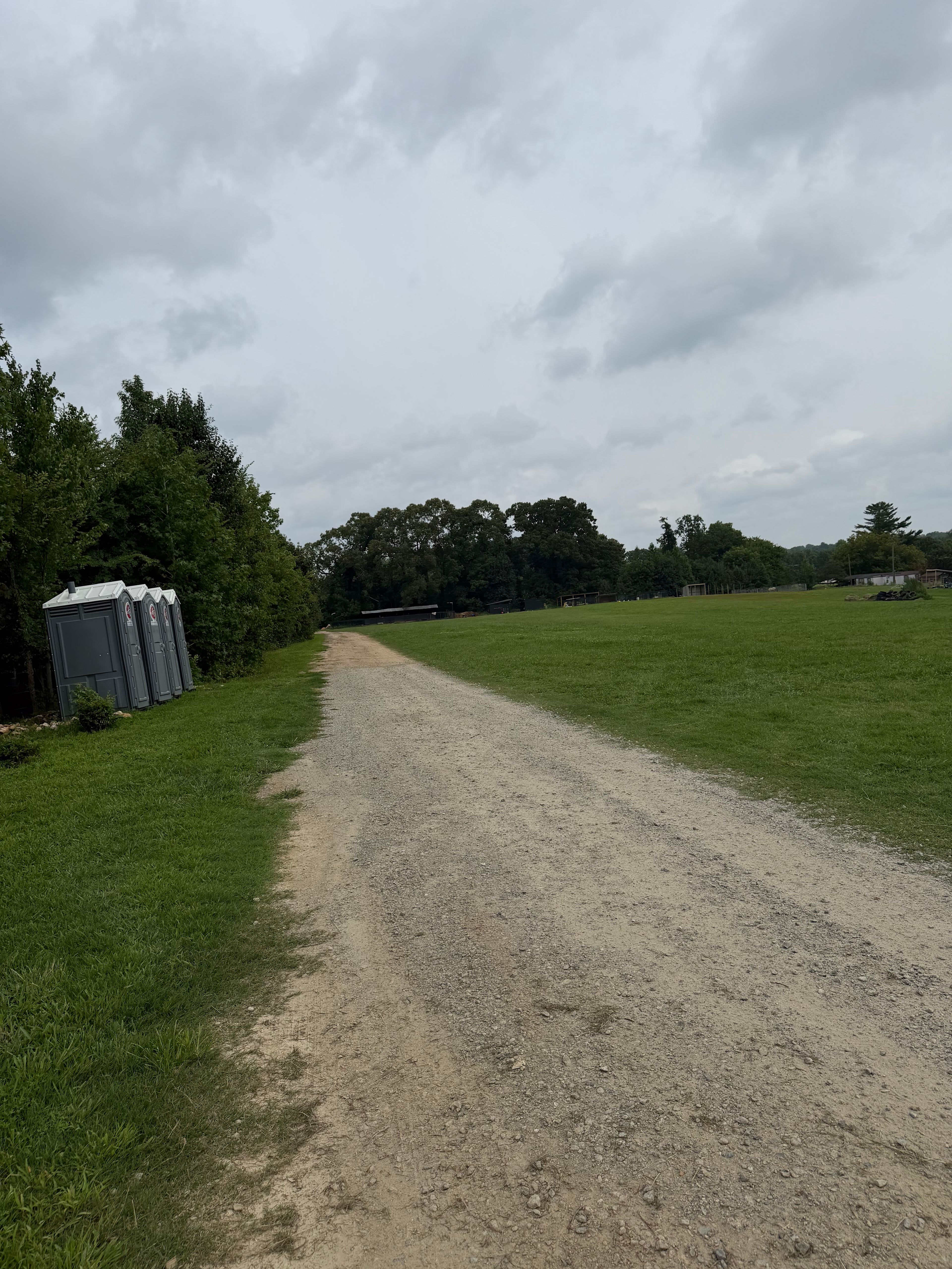 5811 Farm & Stables