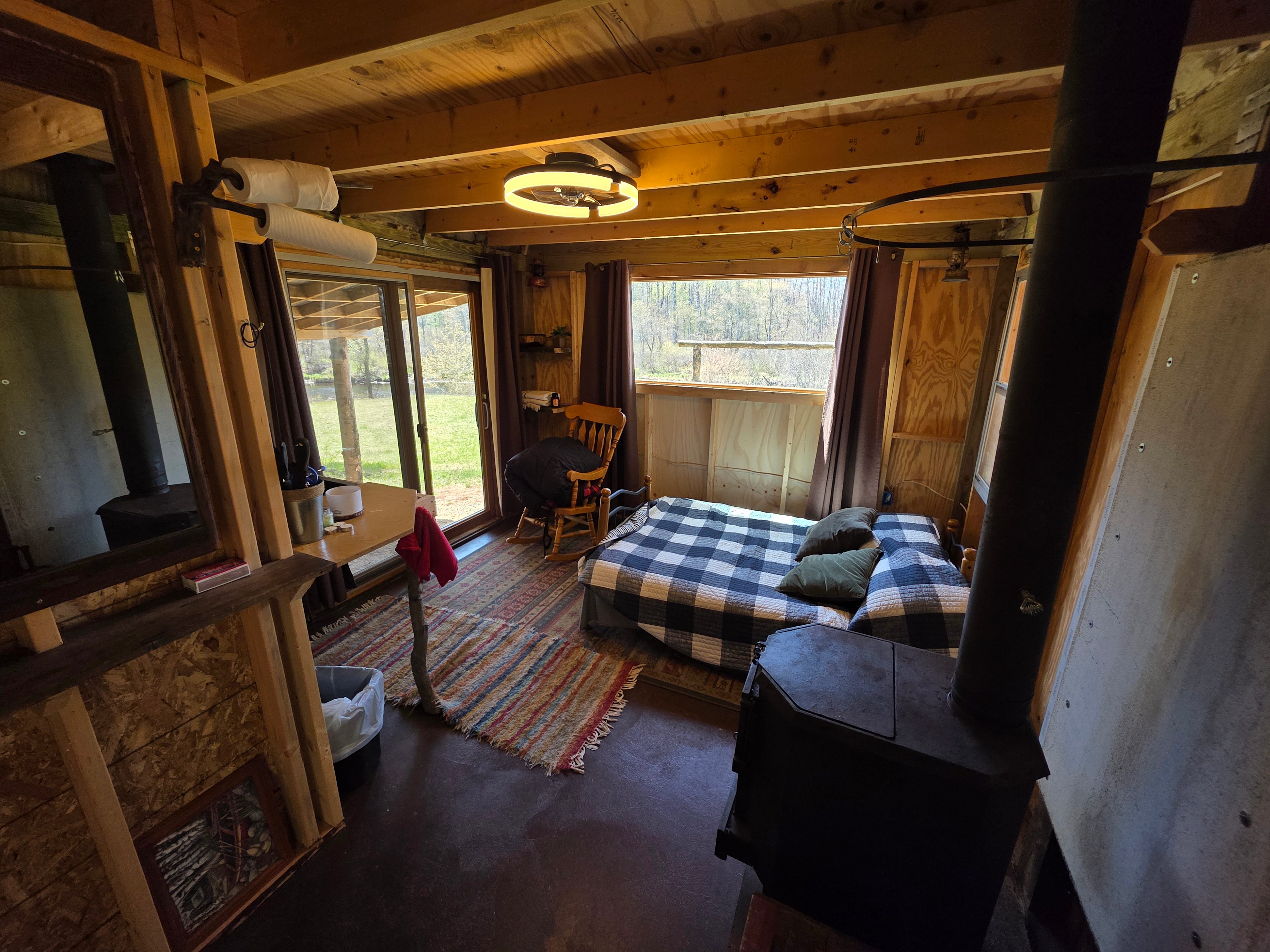 Willow Creek Cabin