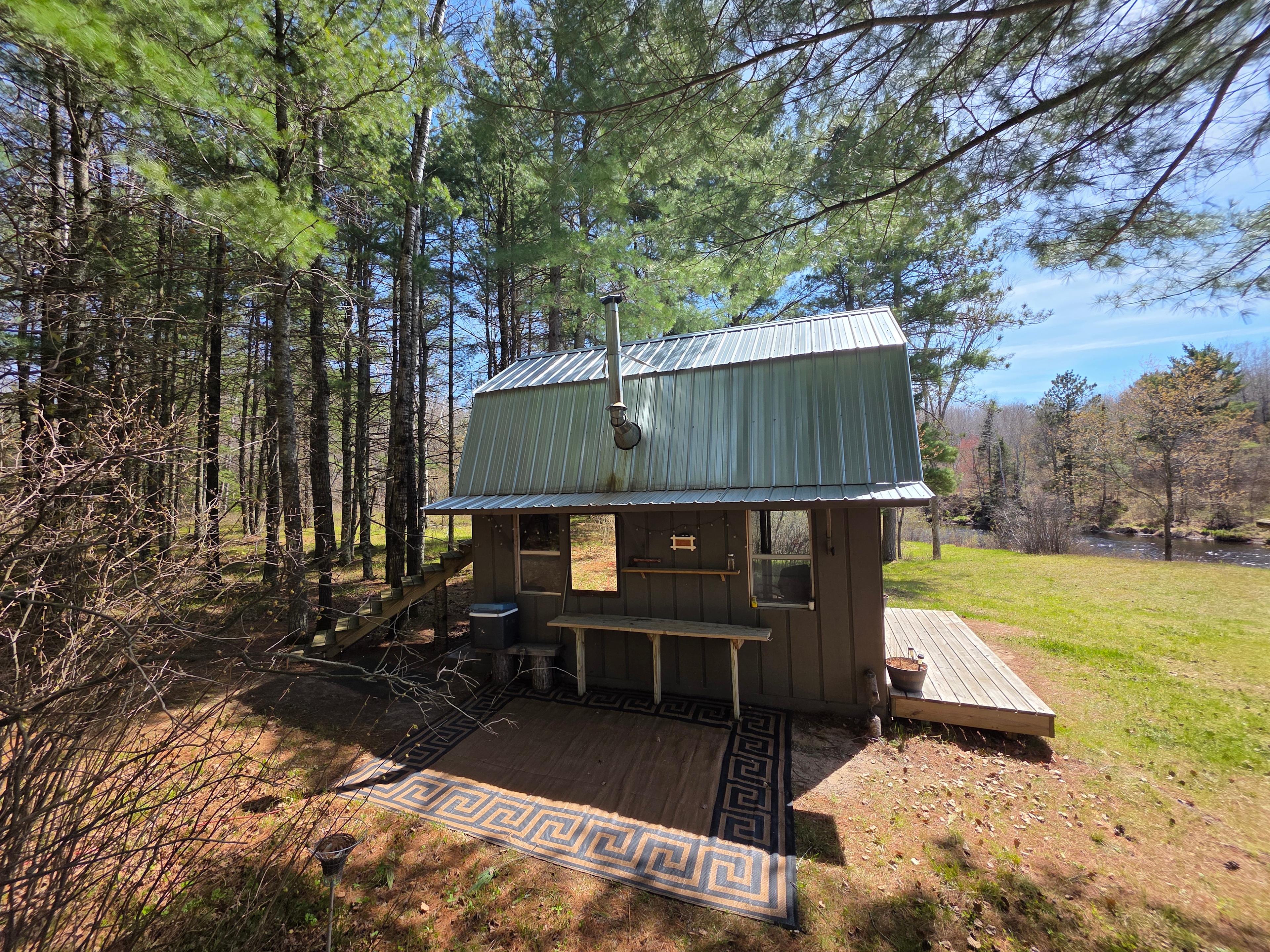 Willow Creek Cabin