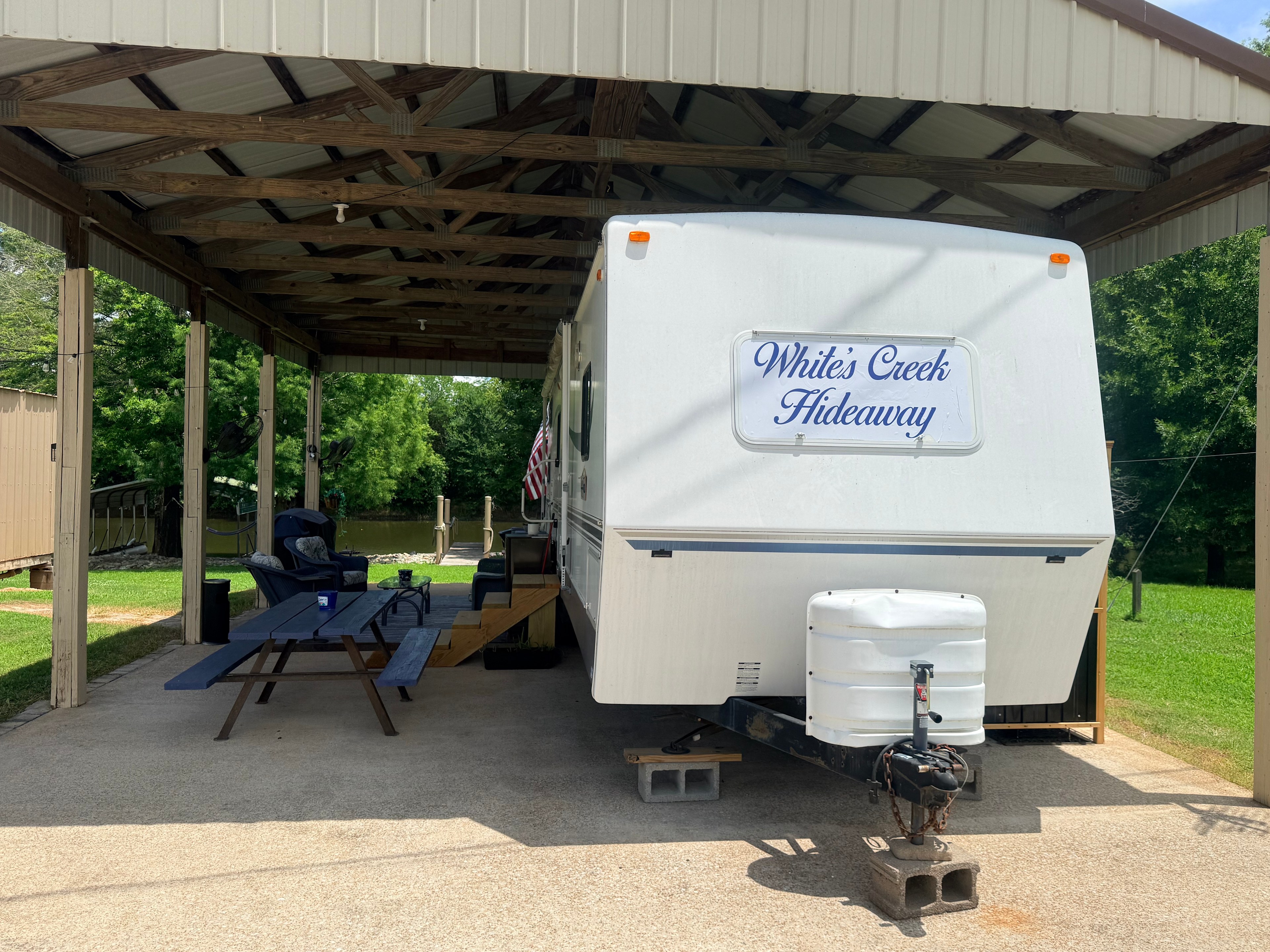 Whites creek Hideaway B