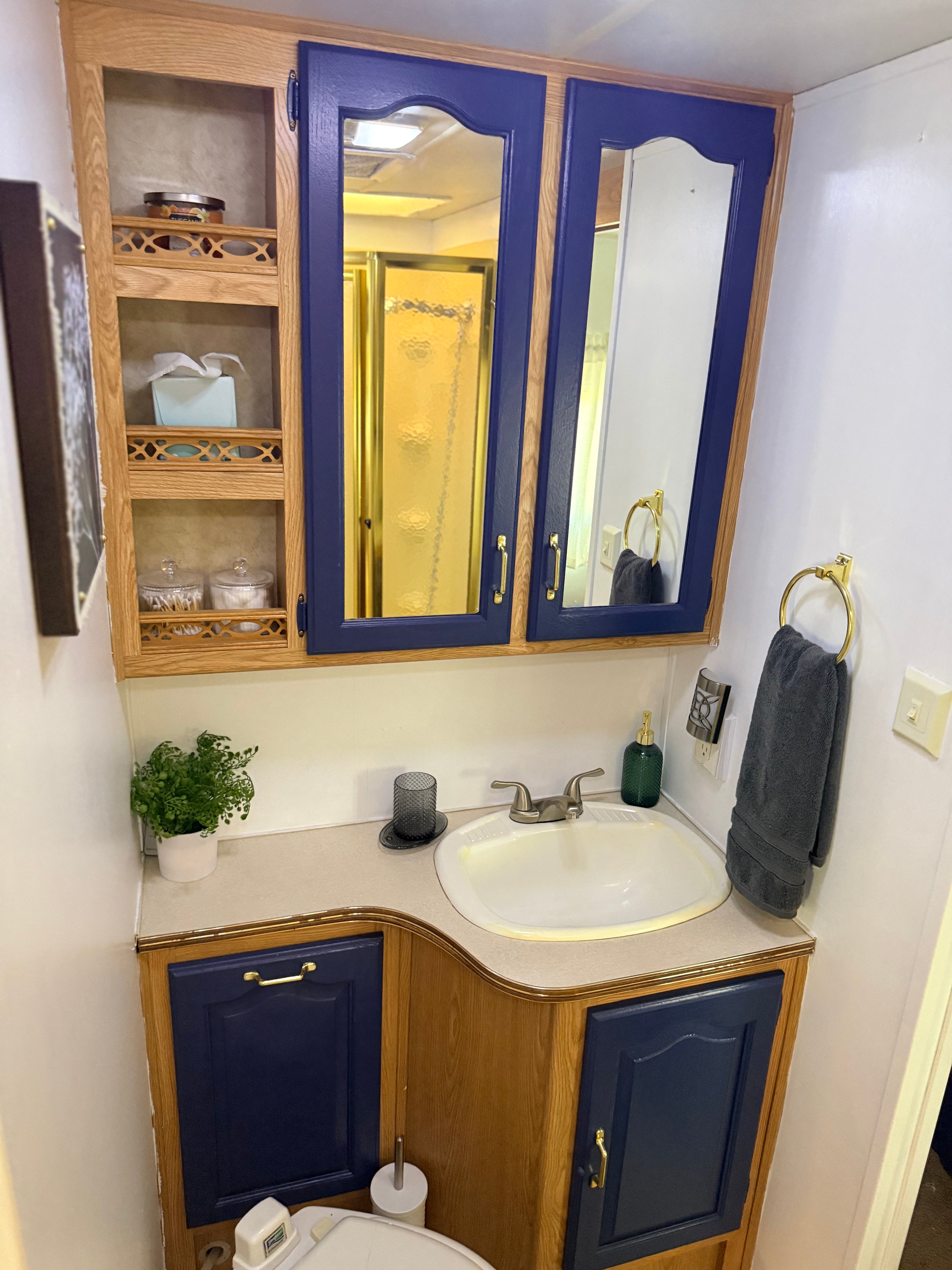 Whites creek Hideaway B