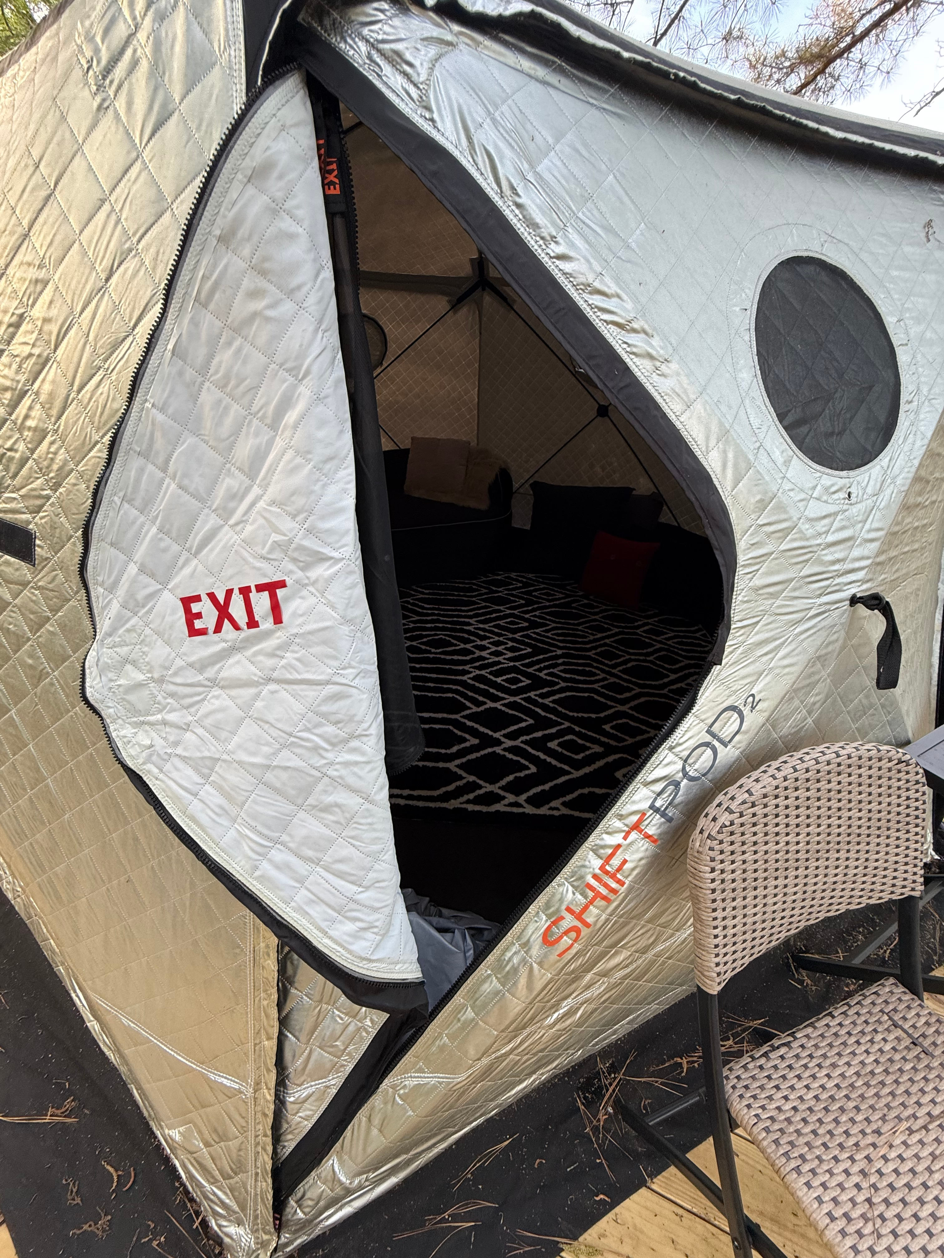 Von's Guest Camp Retreat