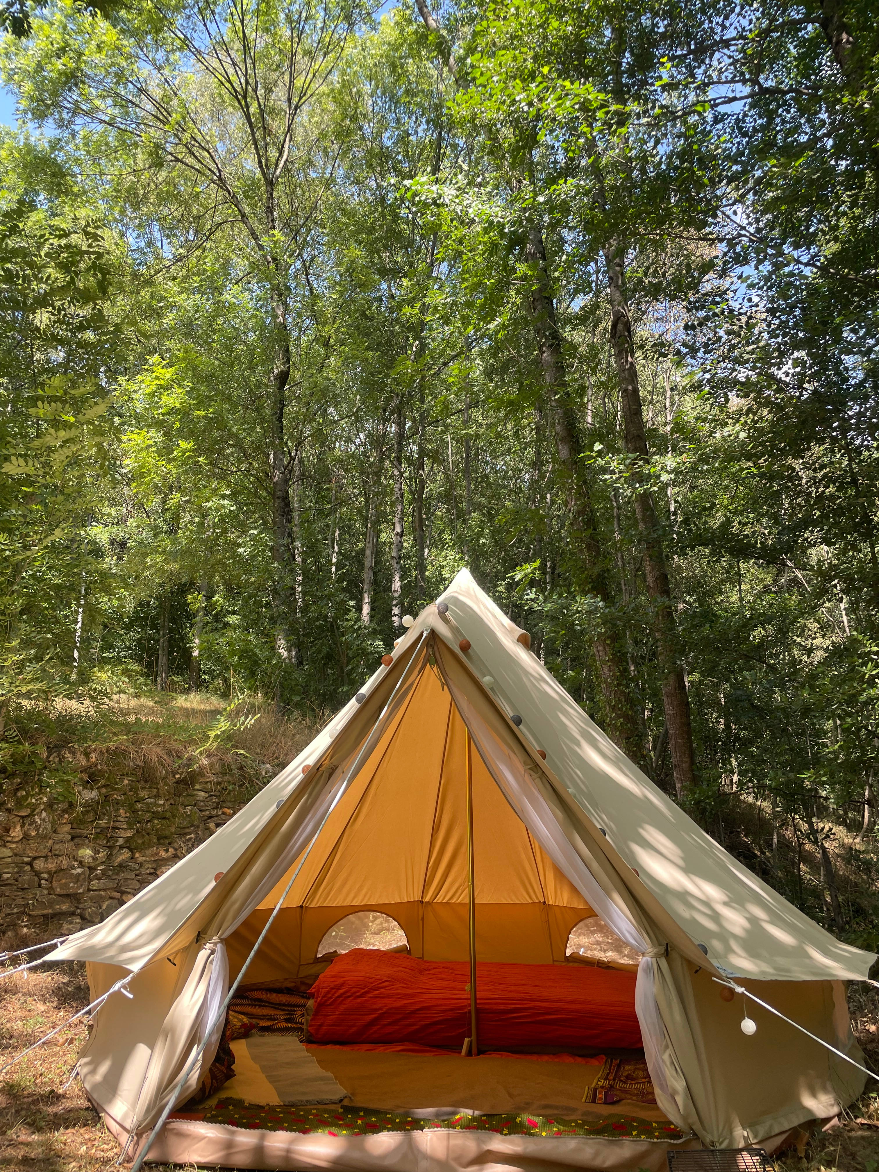 Bell Tent in Gabriac with River Pools