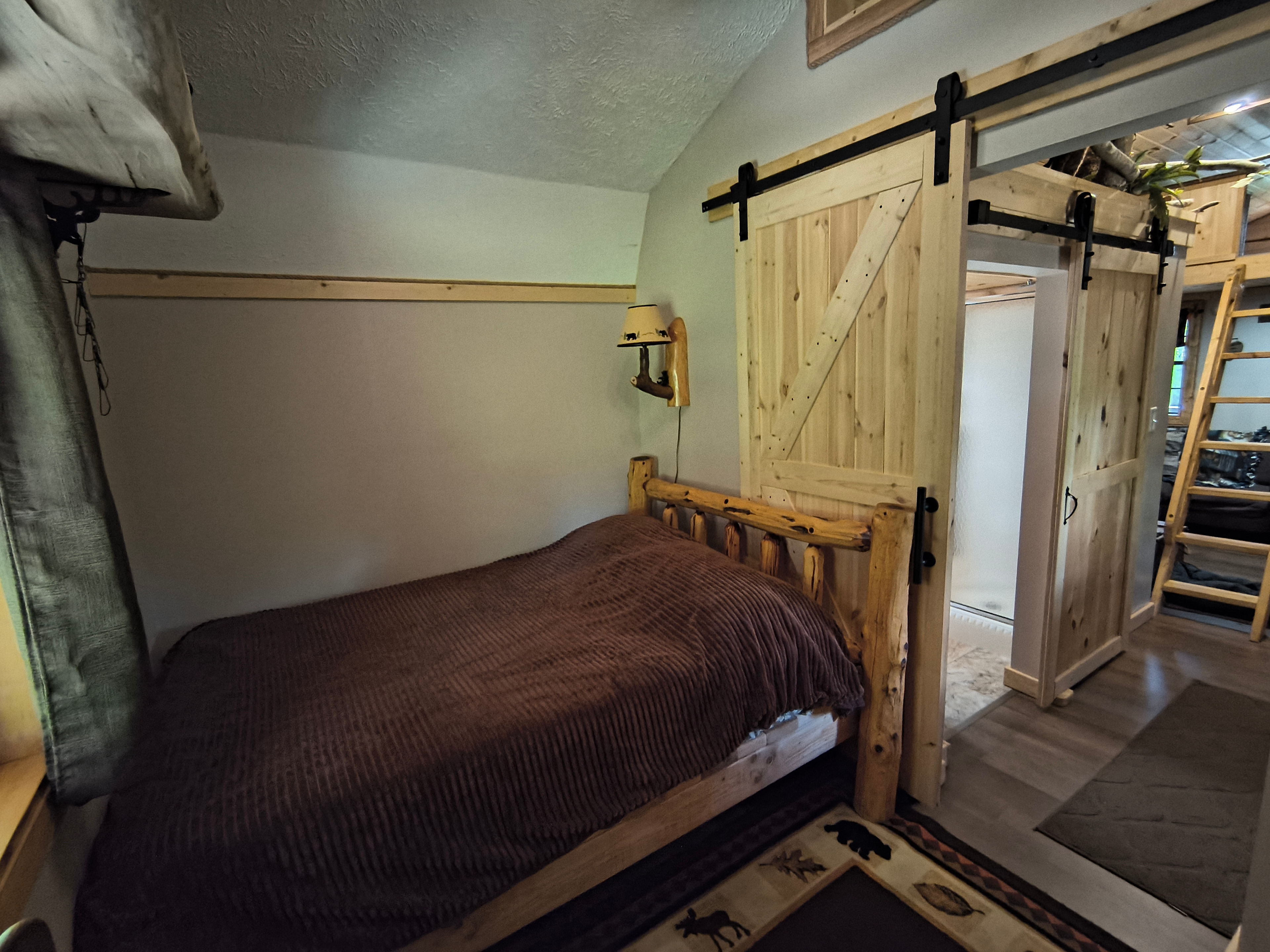 Poca Valley Cabins