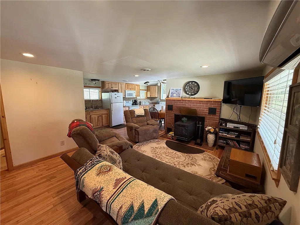 Hillside Cabins & Camp Enterprises LLC