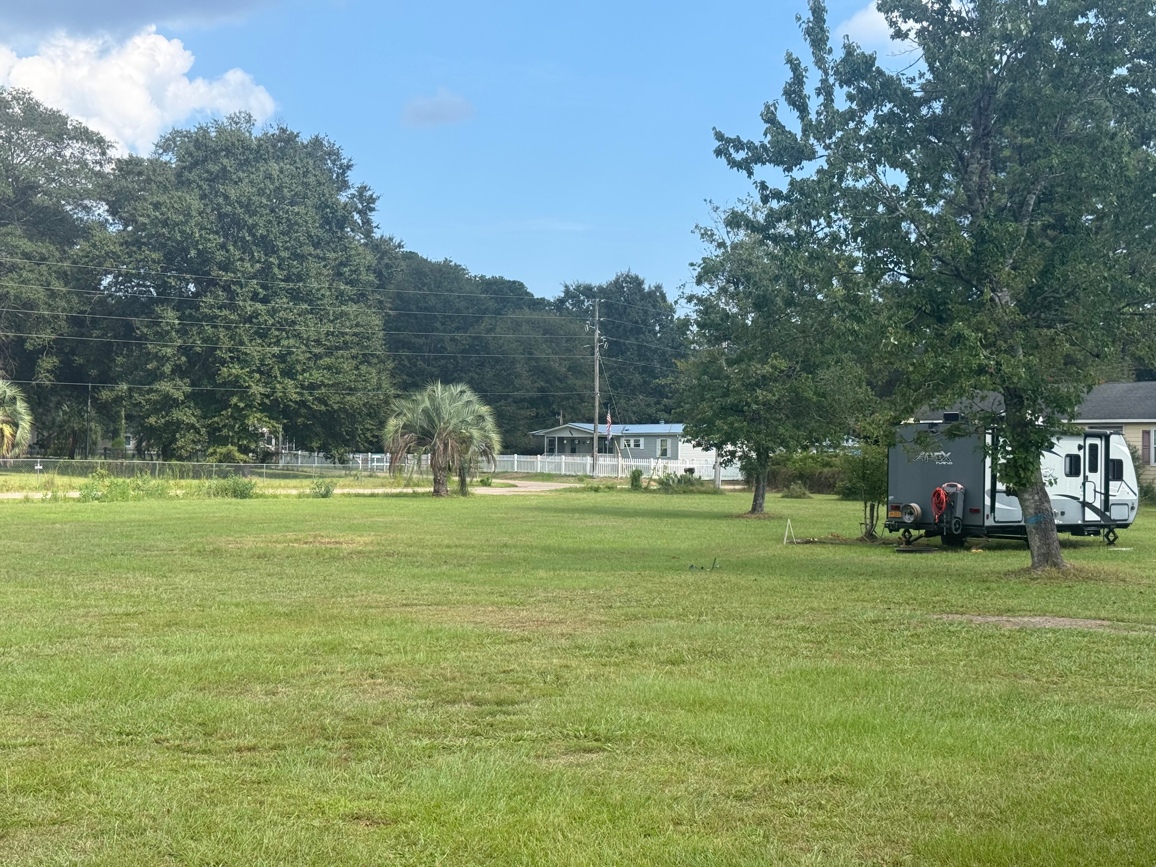 MeloDee’s Farm