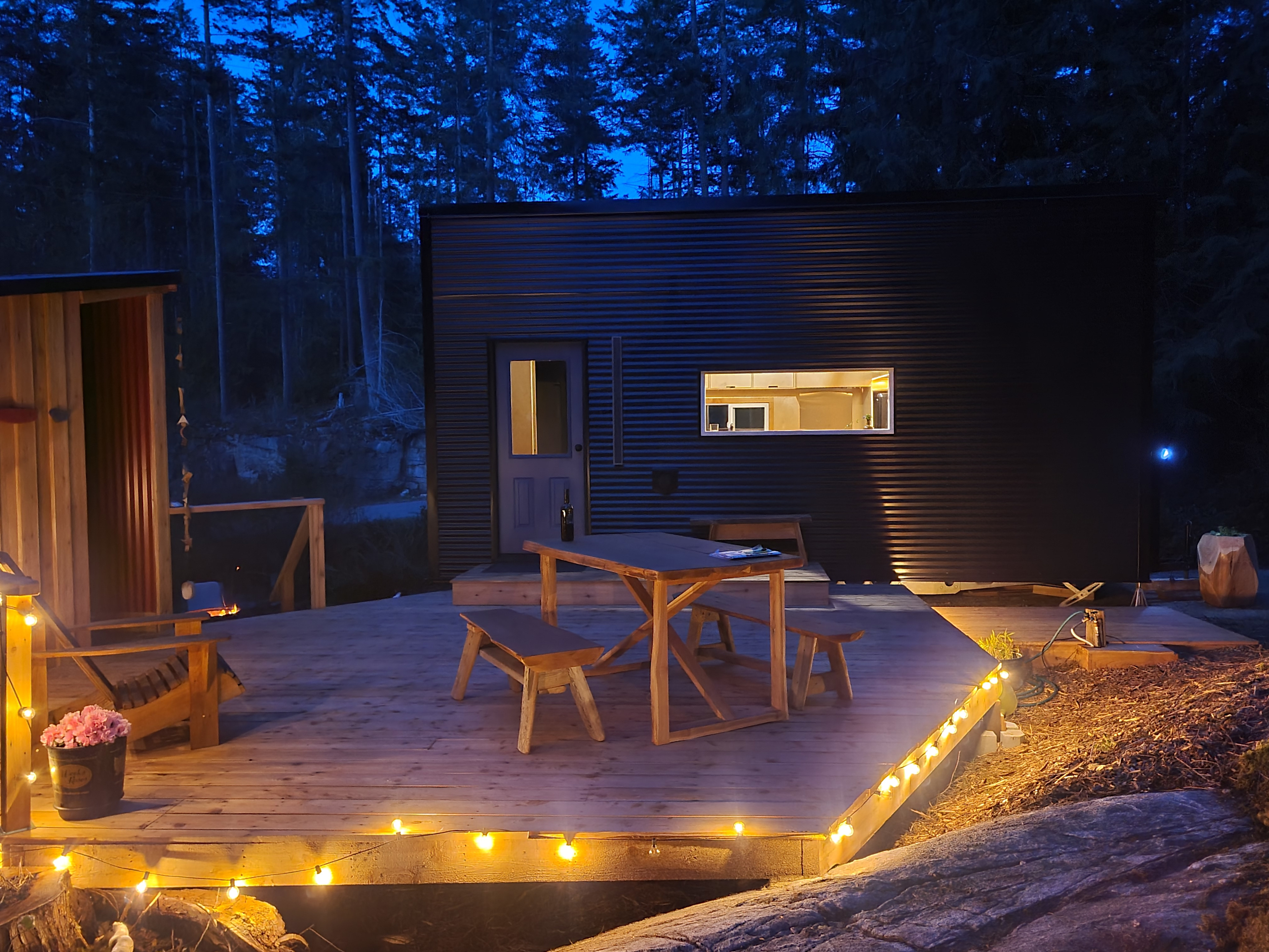 Stellar Nest -End of the Road Sauna