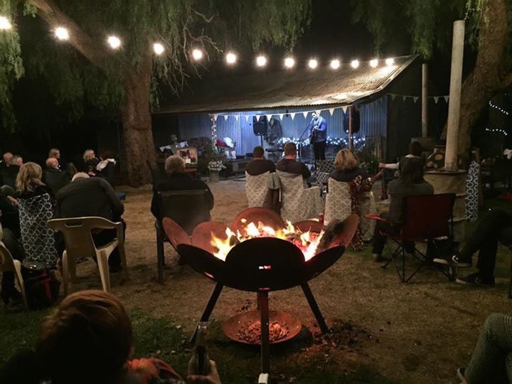 Brooklyn ( Parking & Hill House)