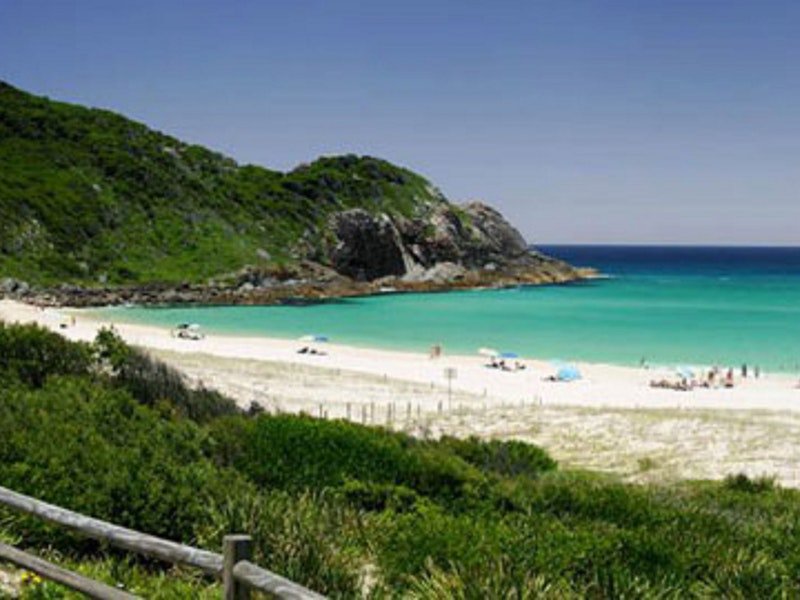 Boomerang beach nearby