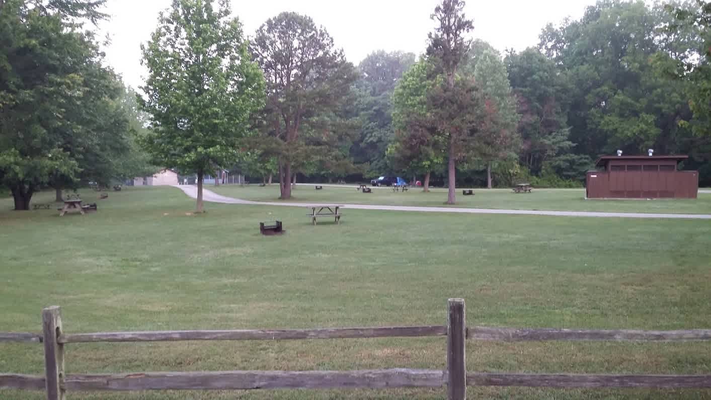 Clean inviting campgrounds at Paynetown SRA on Monroe Lake. There are Modern toilets/showerhouse nearby.