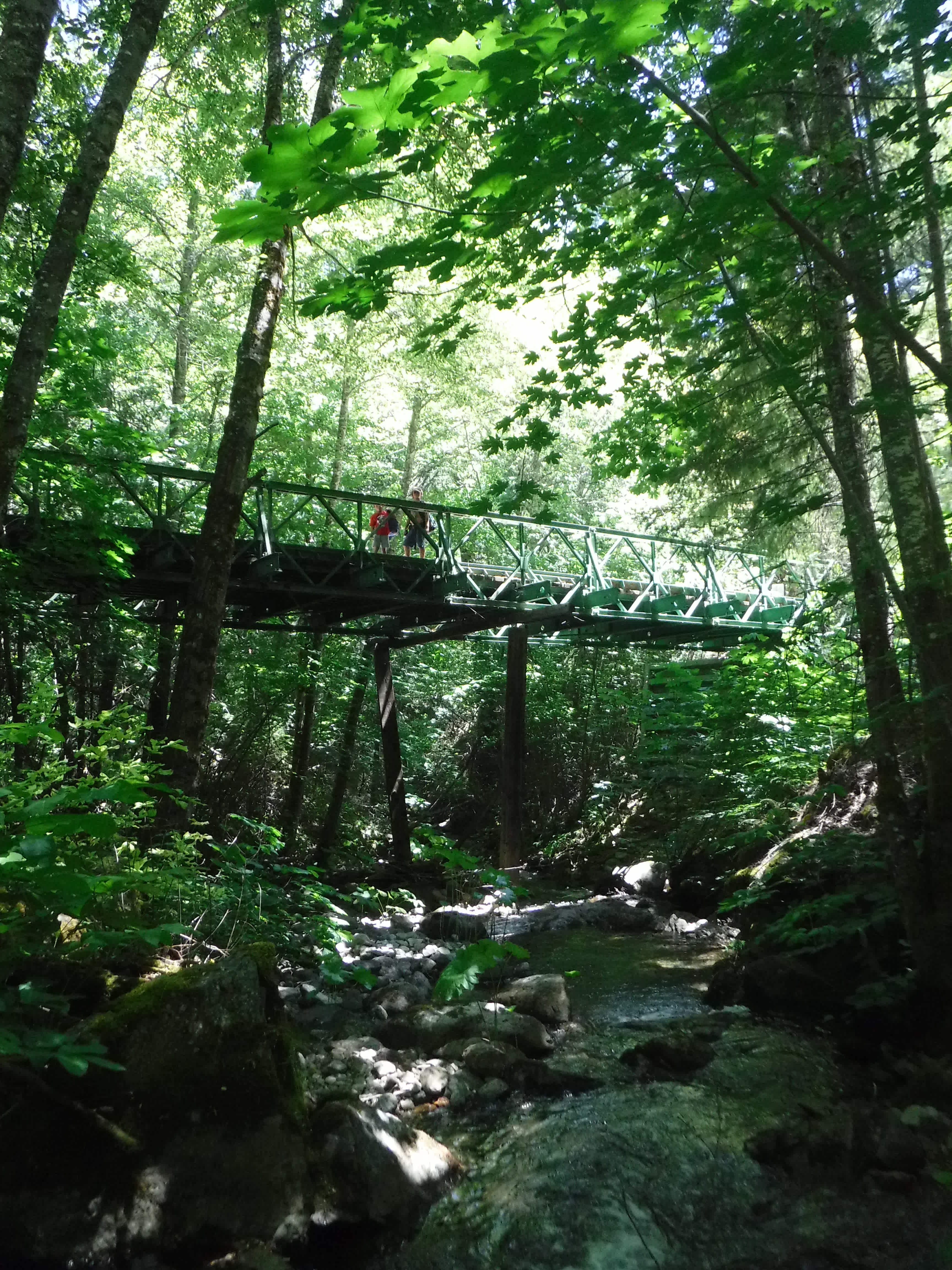 Great trails nearby. 