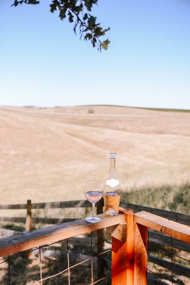 Perfect spot to enjoy our bottle of wine, glasses provided by the host 