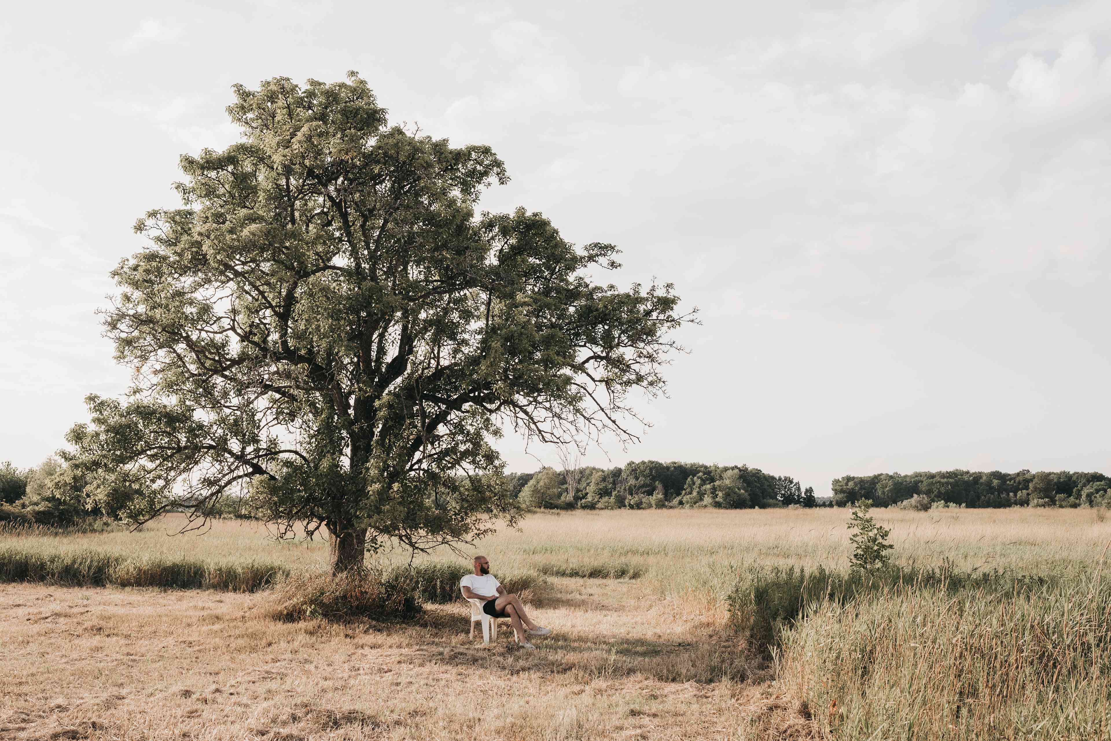 Idk if this lonely chair was here because this is a perfect shade tree, but I used it and loved it either way.