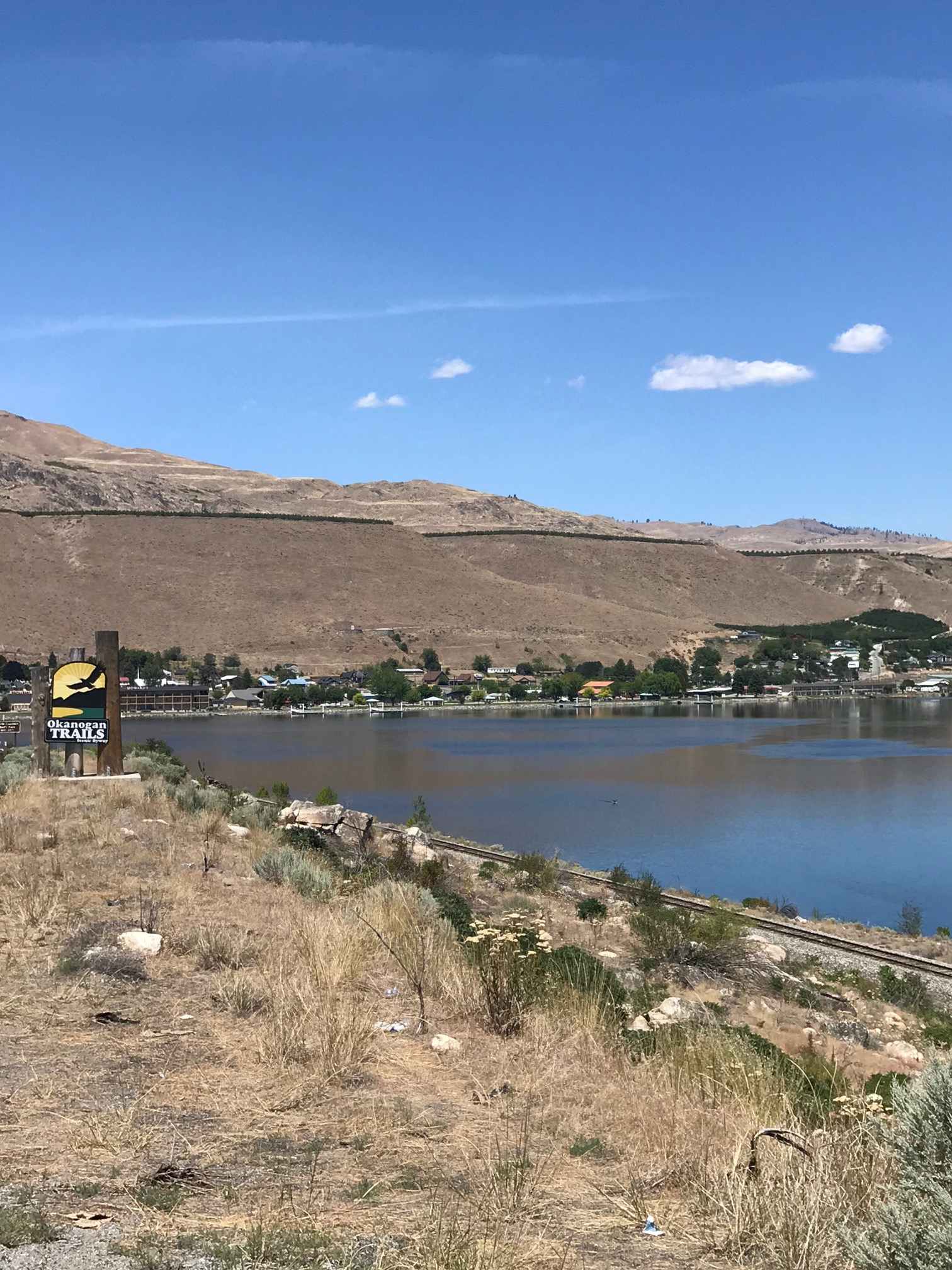 Pateros taken from Hwy 97