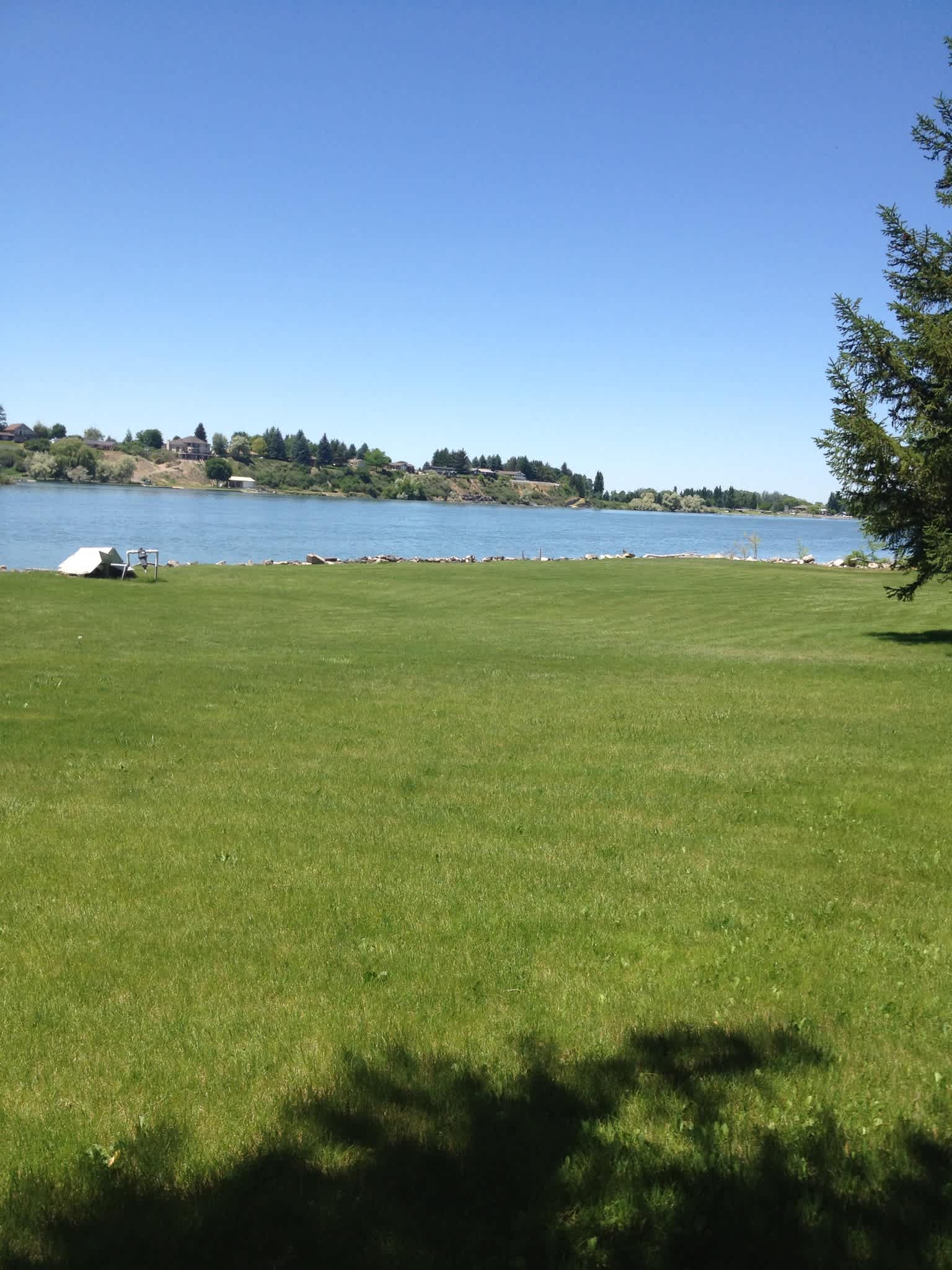 🌲 River Lodge Resort Camping 🏕