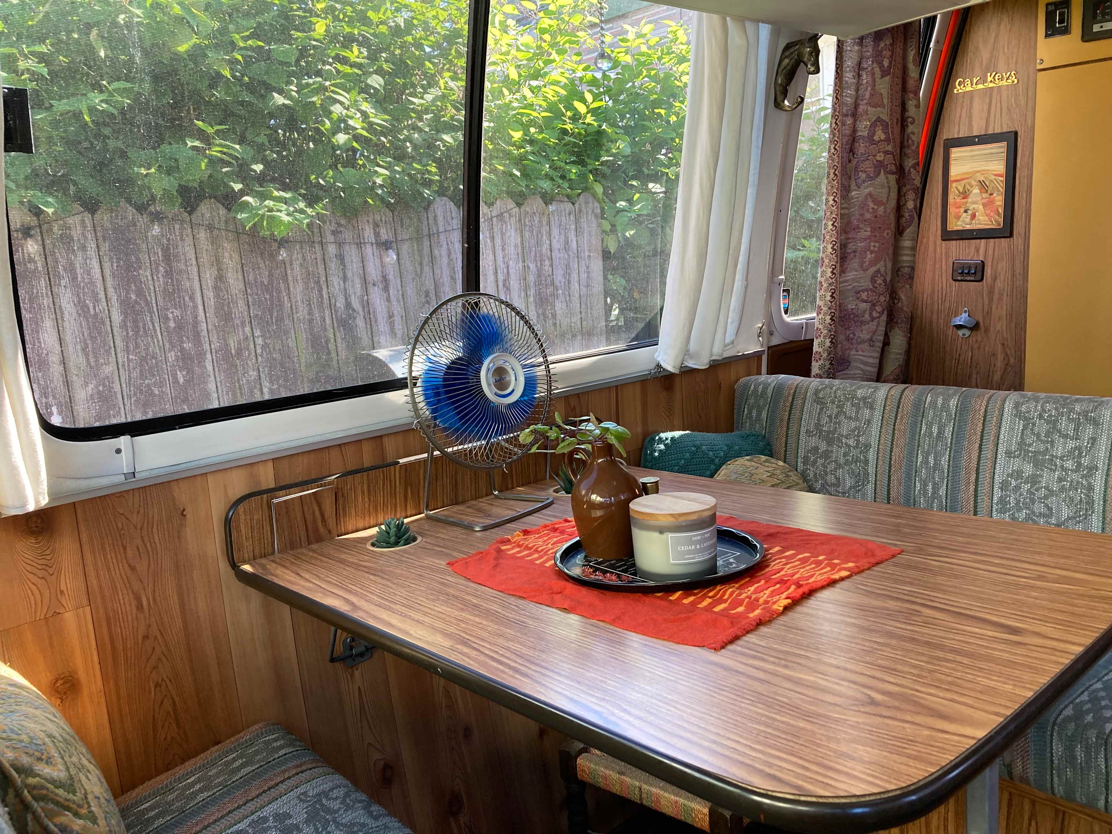 70s Vintage RV, City Glamping