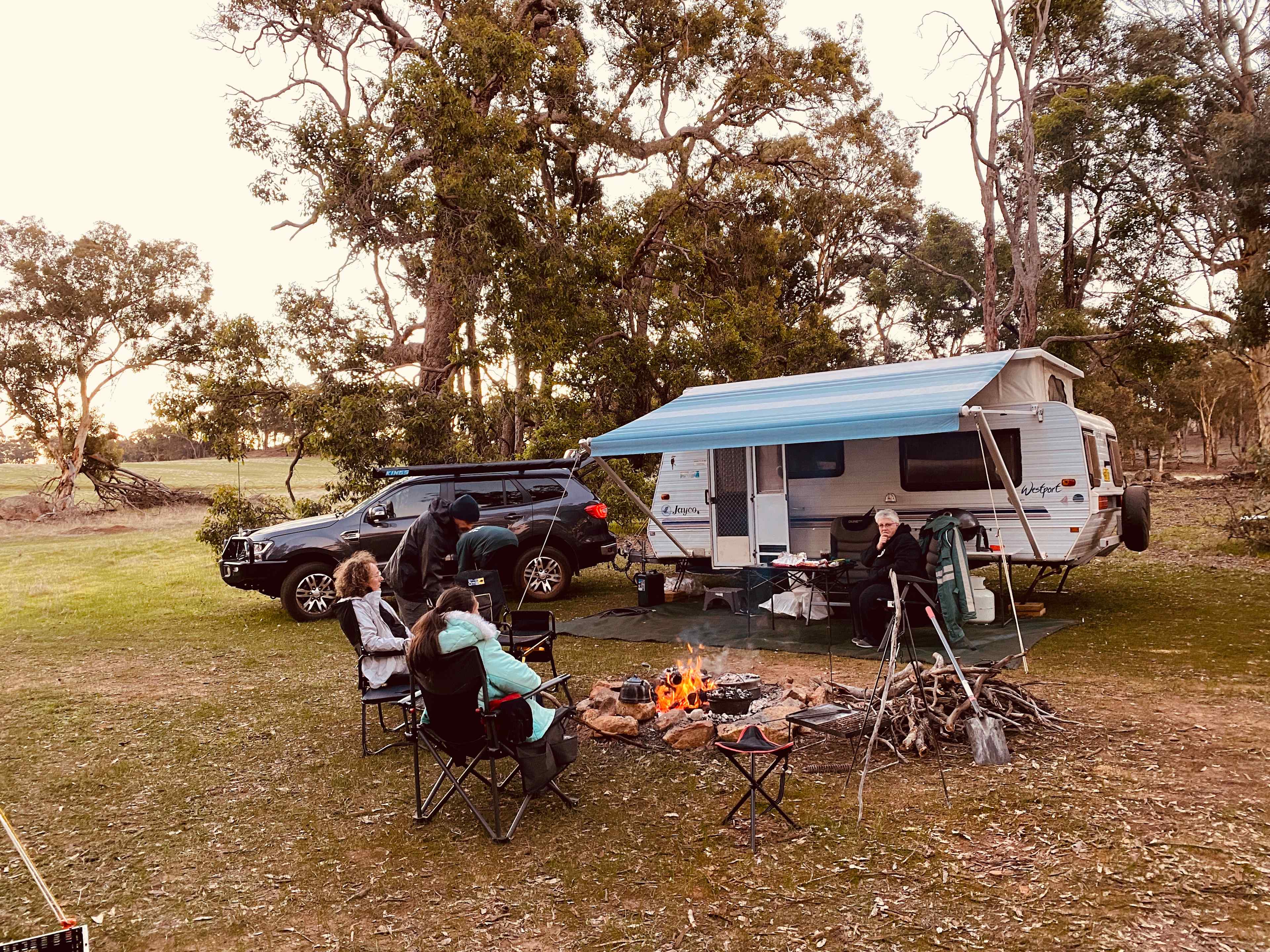 Pinegrove Camping