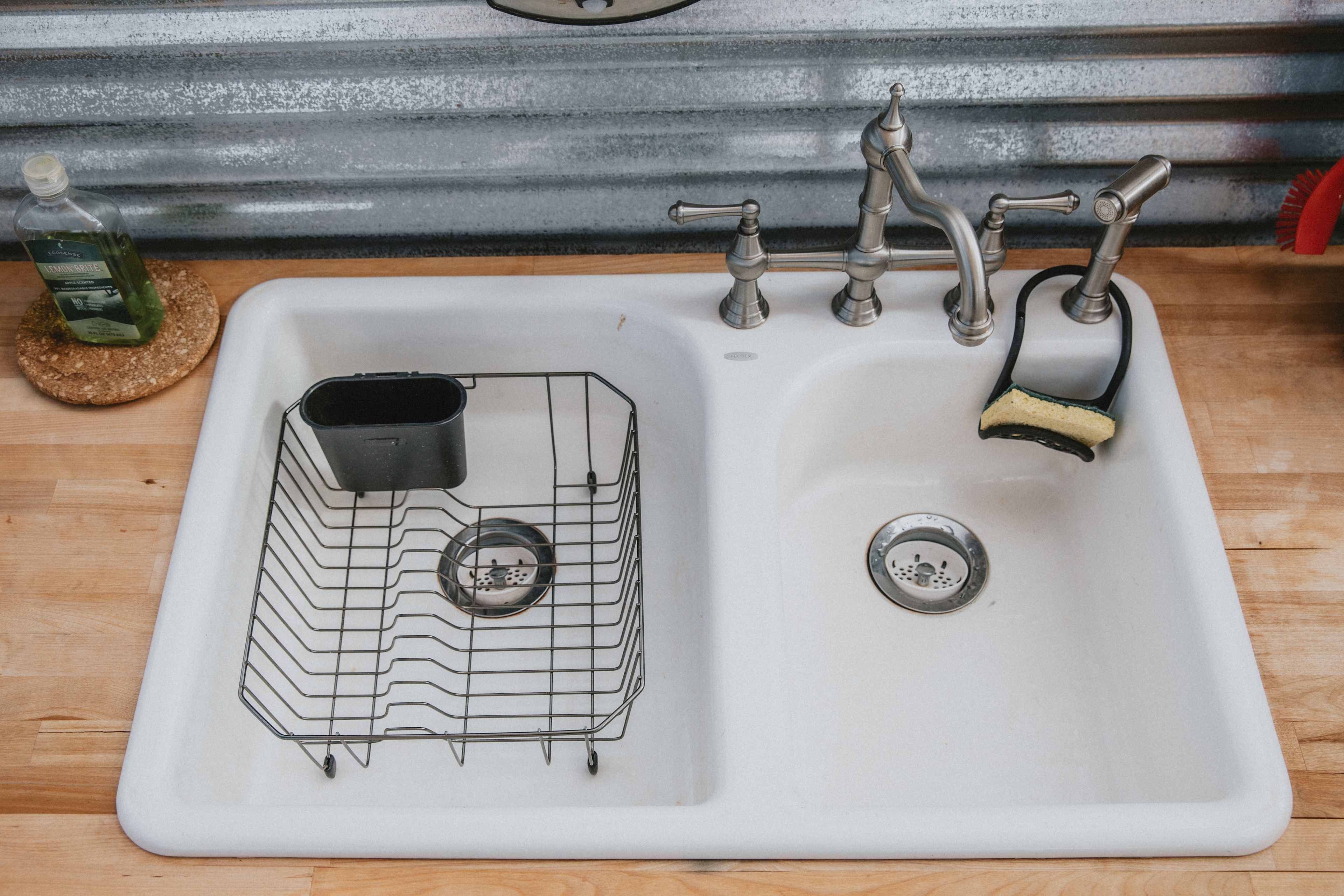 Clean kitchen