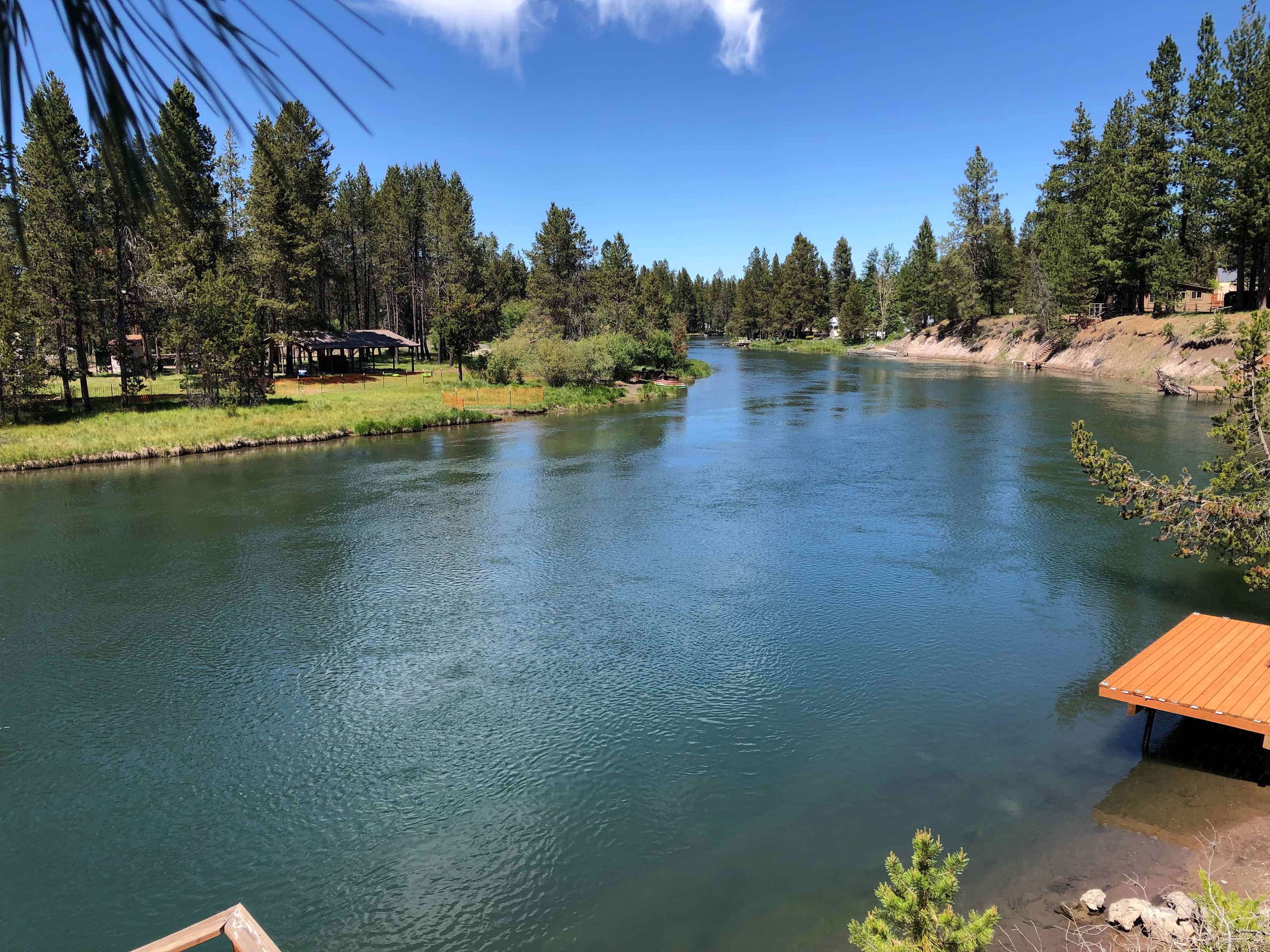 Deschutes Riverfront Retreat