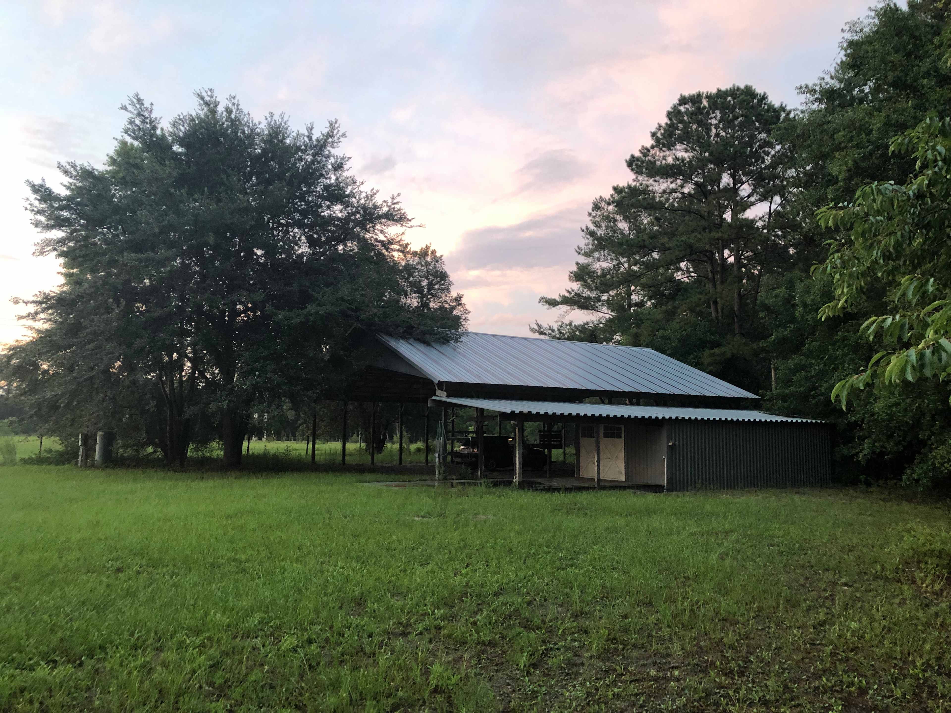 2000 sq. ft. covered structure
