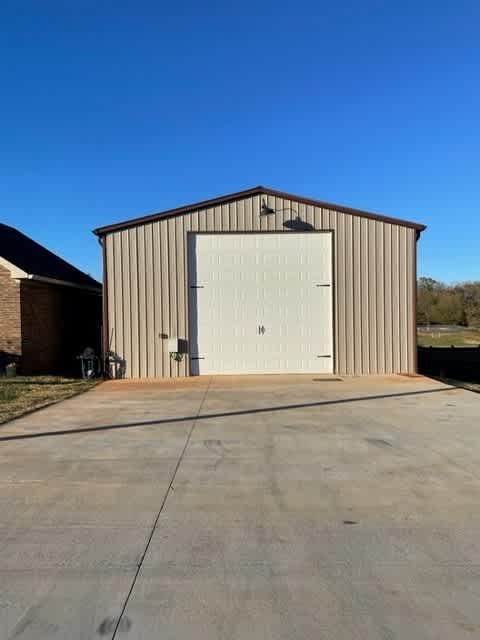 driveway parking with full hookup