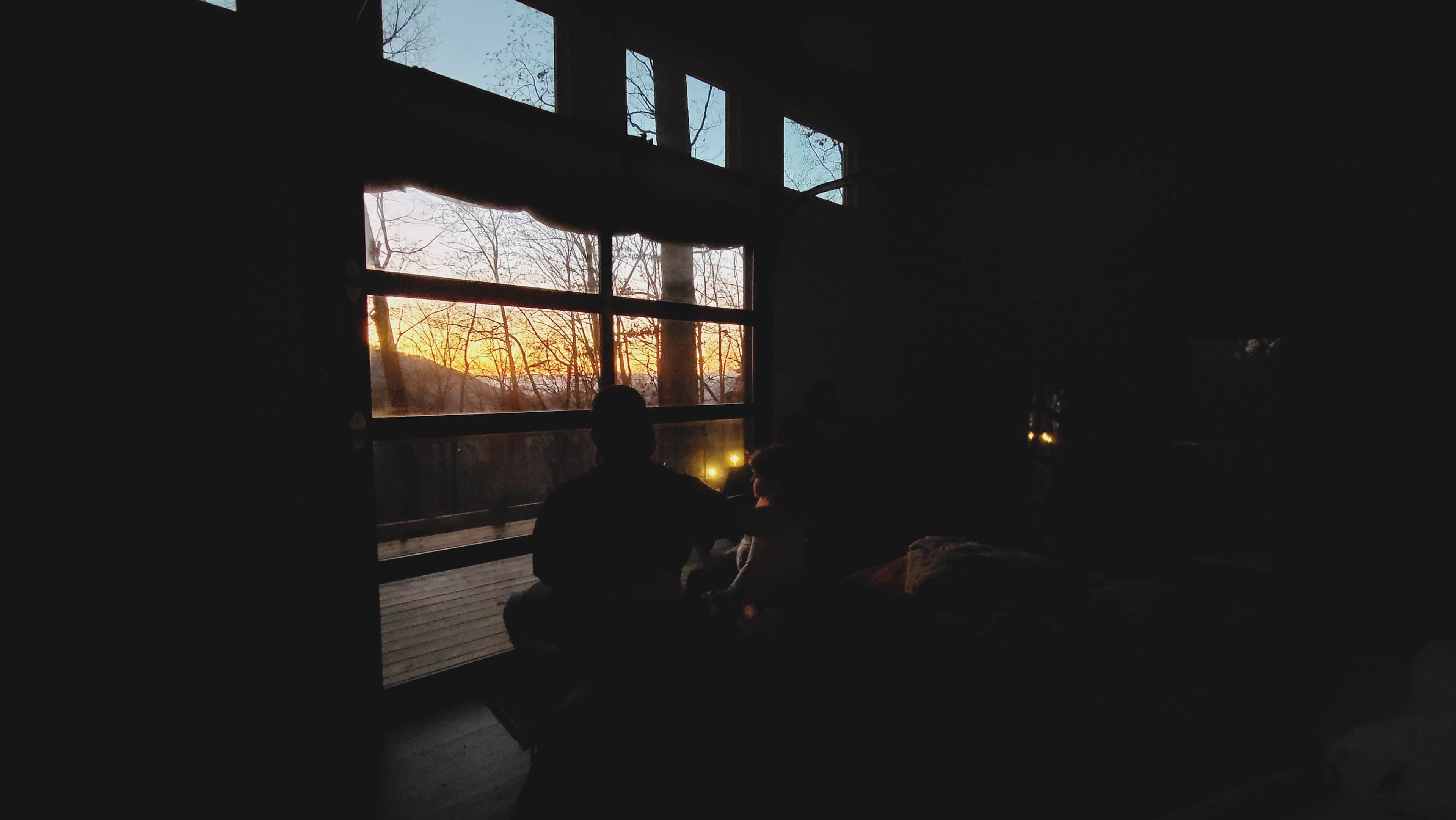 Catch an amazing Fall/Winter sunset through the full view roll up door! Or open it and bring the outside in!
