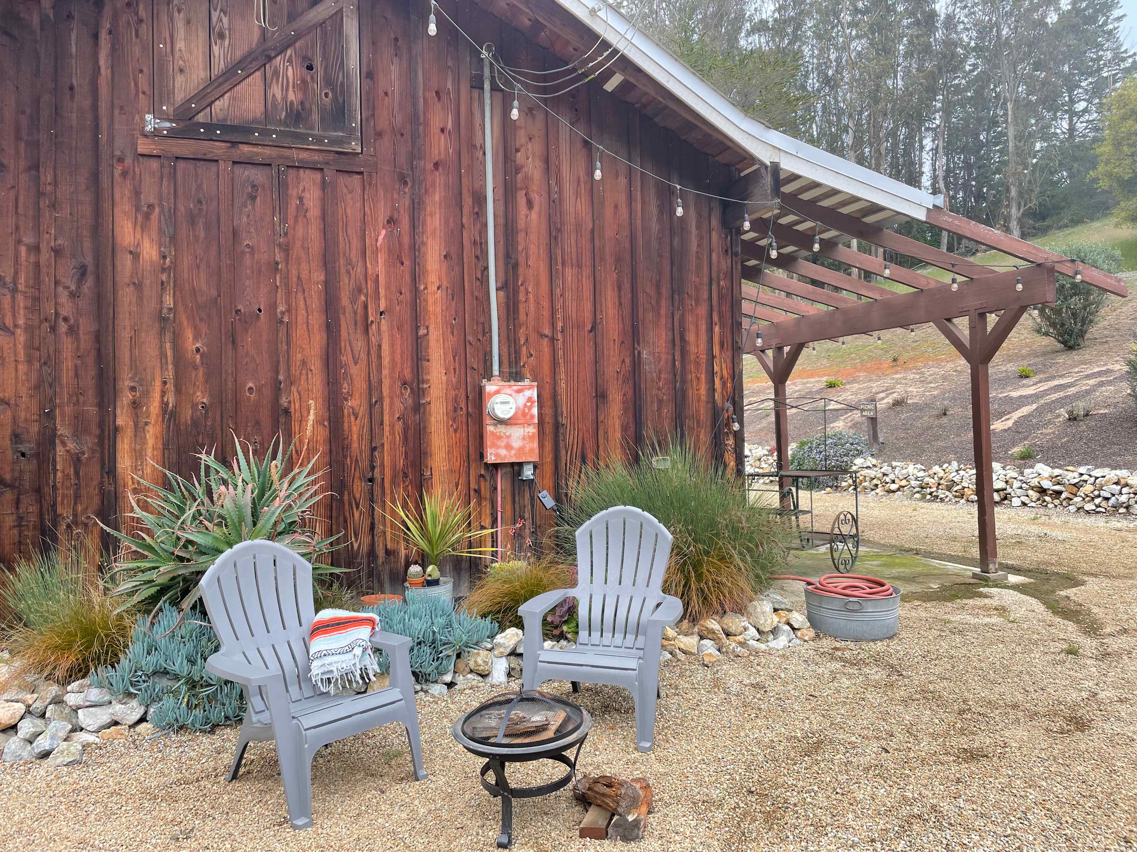 Water, WiF, ping pong and corn hole are in the vicinity of the barn.  