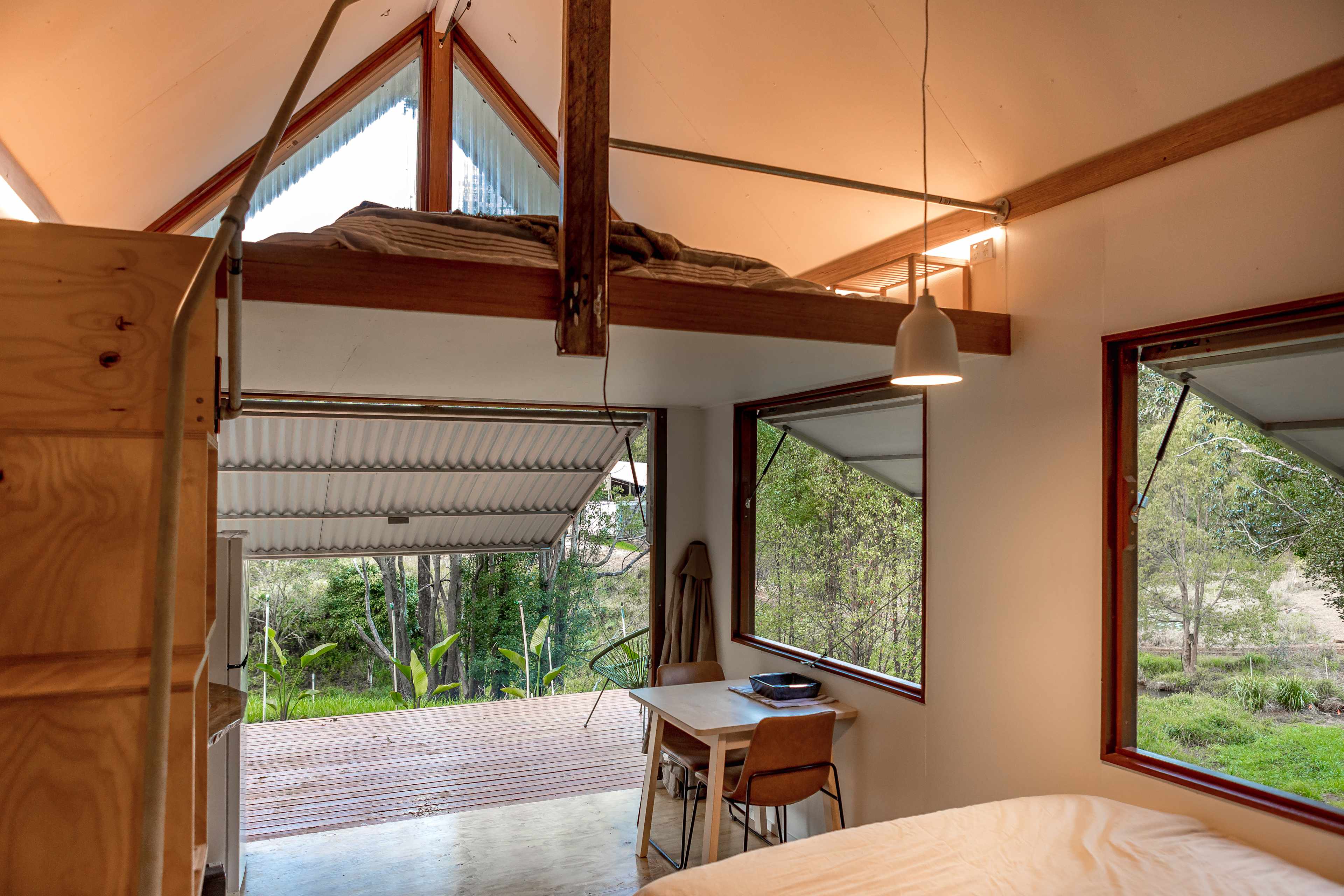 Creek Side Shepherds Hut Rail Trail