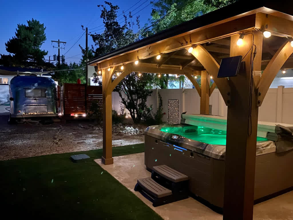 1959 Airstream Tiny Home- Hot Tub!