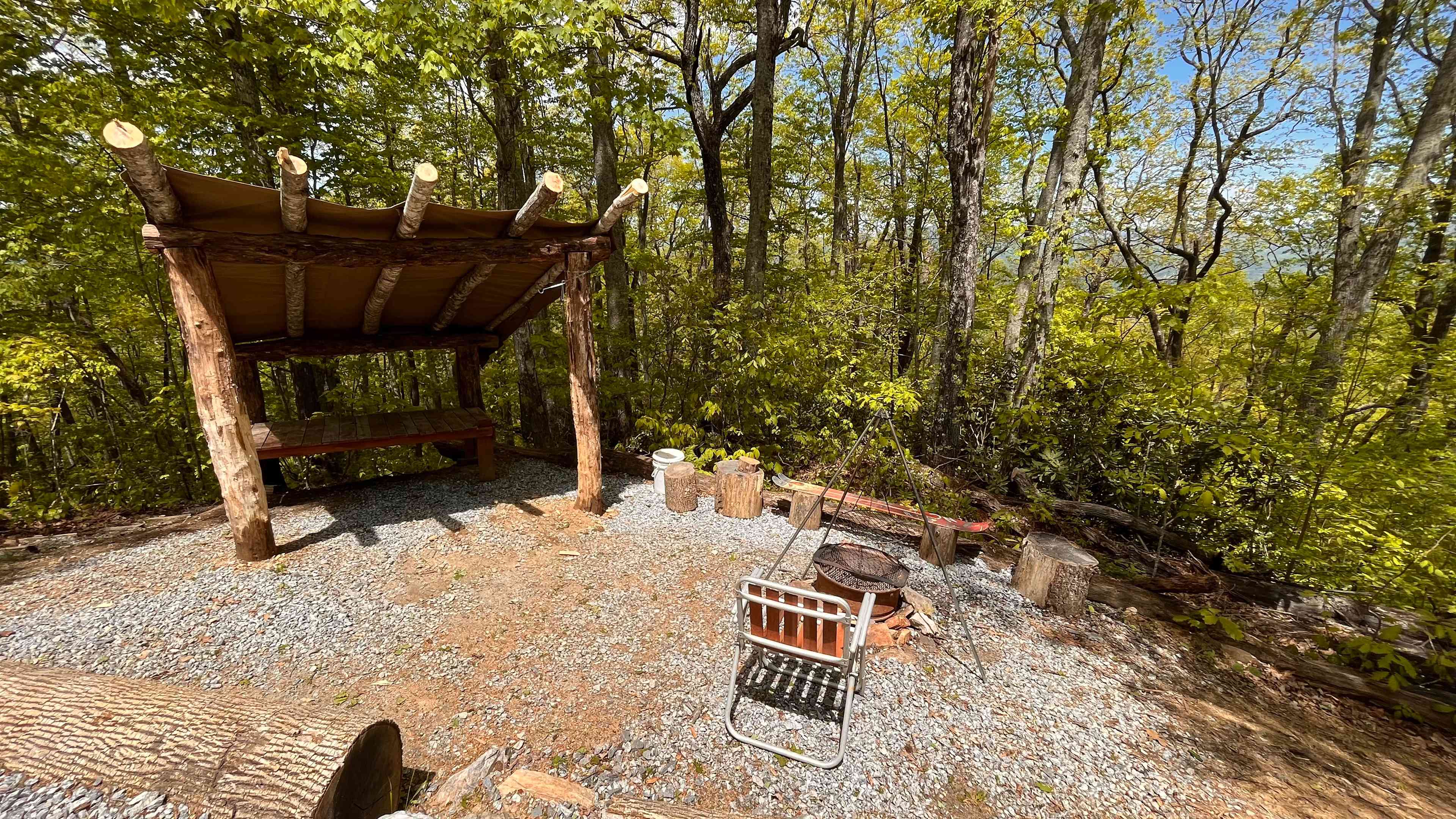 New shelter just added.  Spring 2023. 